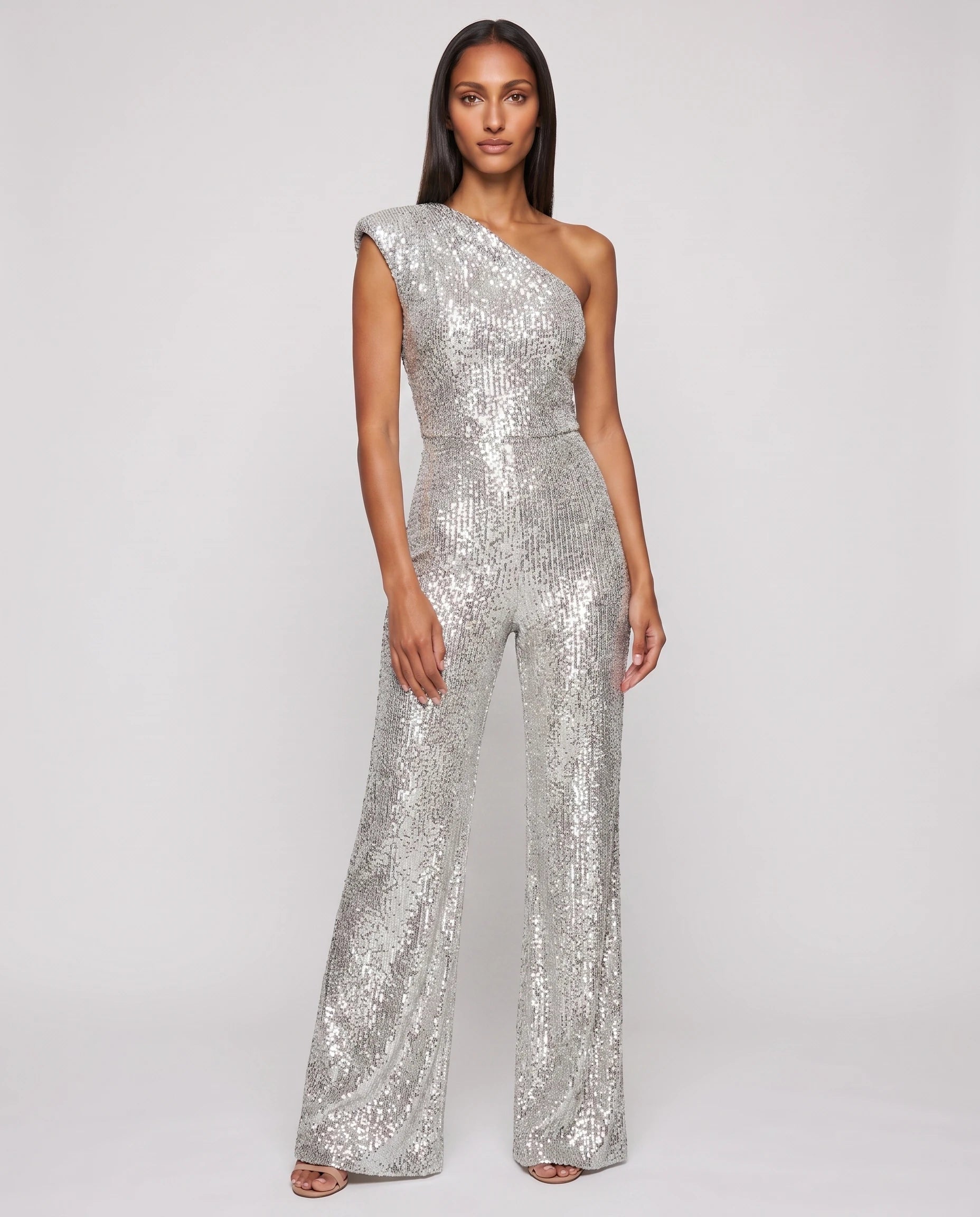 Combinaison à paillettes une épaule Estelle, coloris Argent, vue de face studio