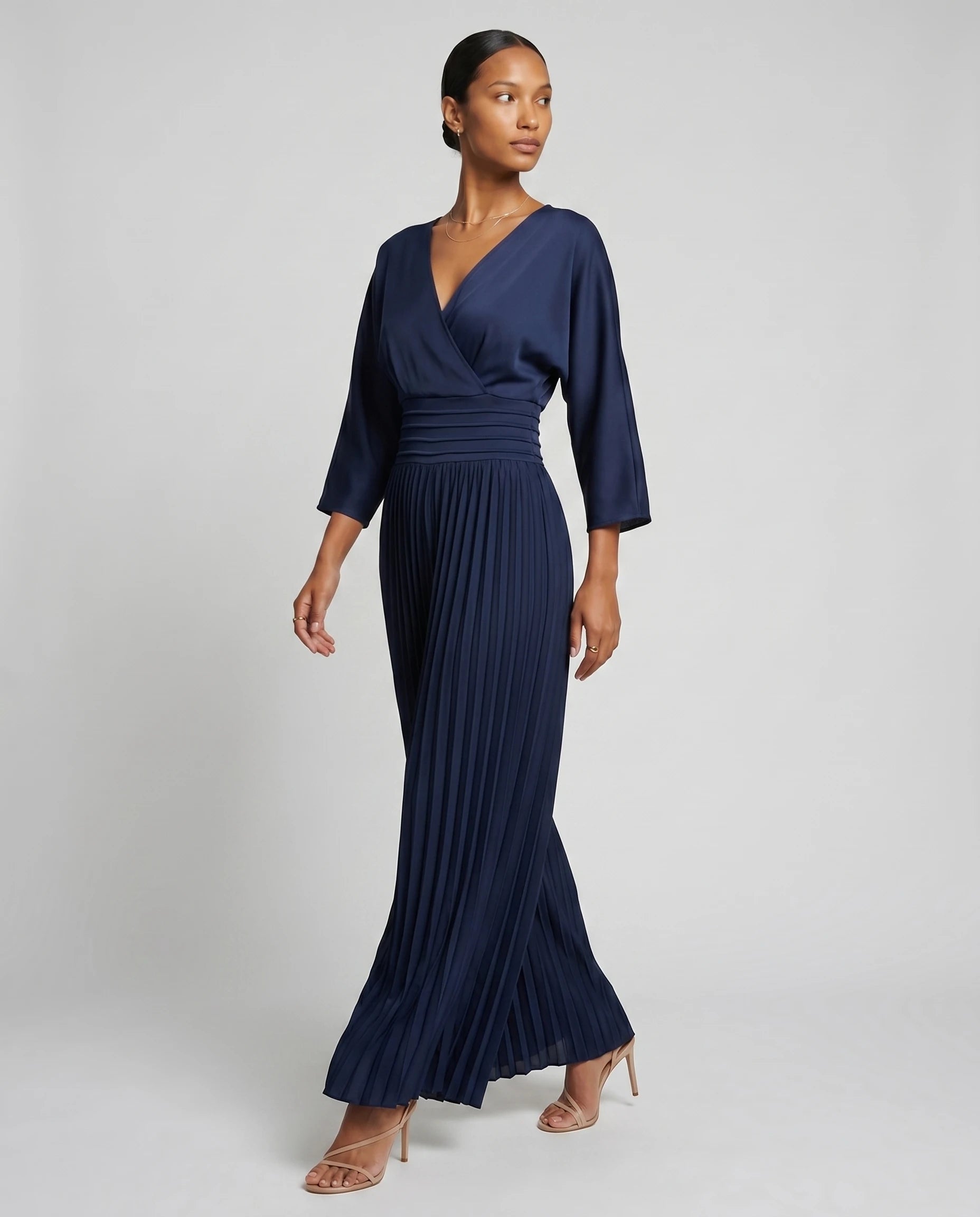 Combinaison habillee plissee Berenice Bleu Nuit - vue de face studio