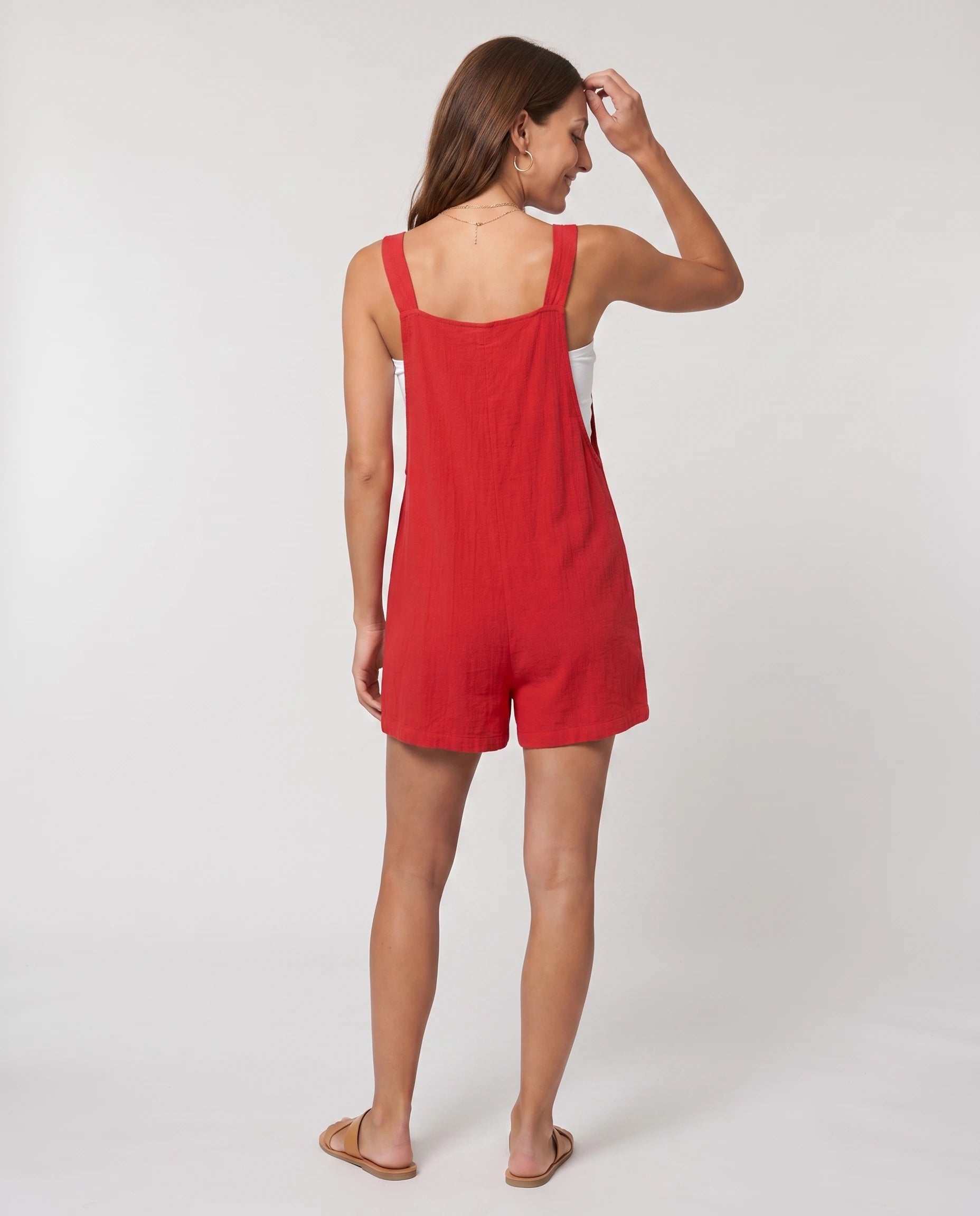 Combishort texturé Maud rouge — vue de dos studio