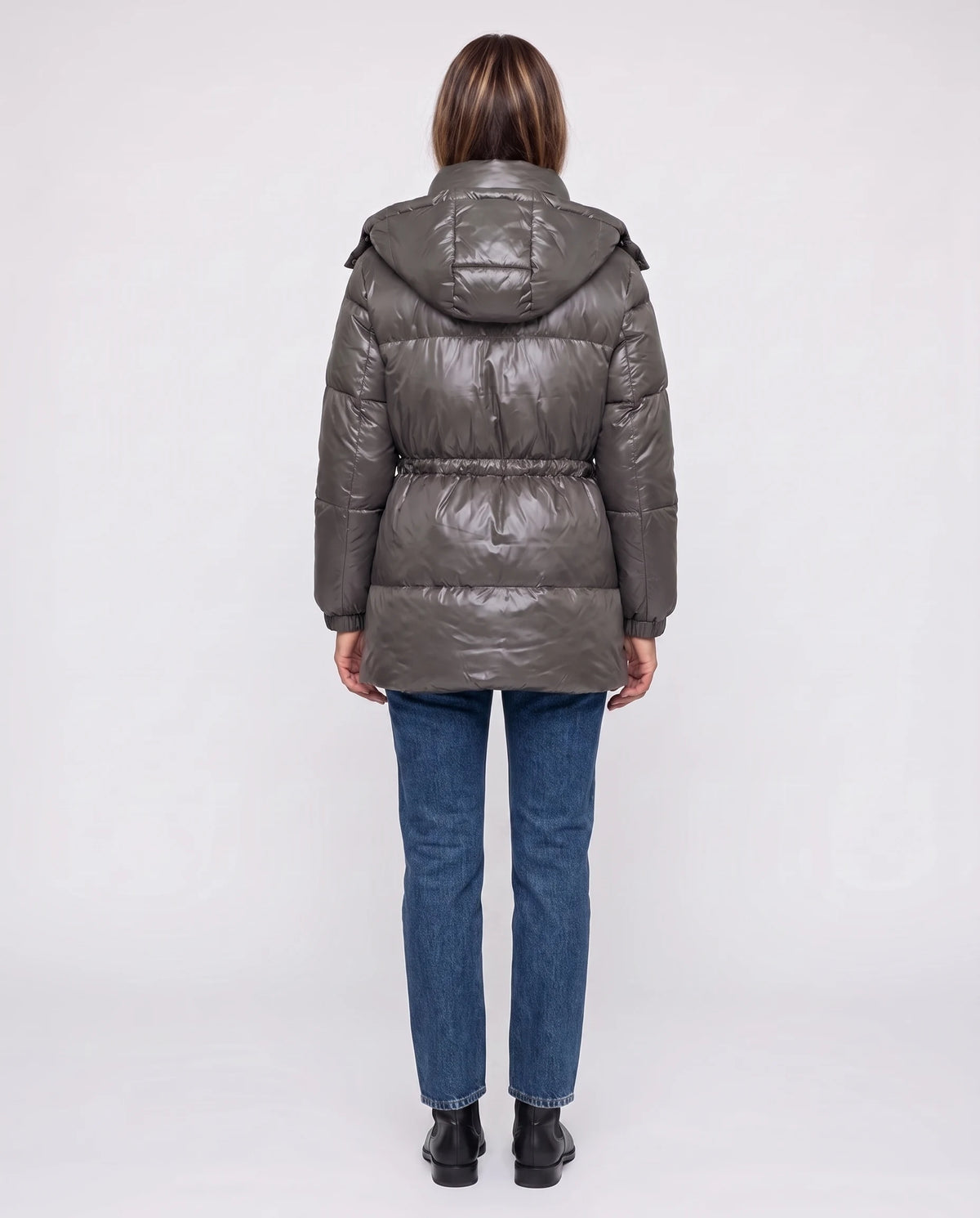 Glänzende Steppjacke Armeline in Anthrazit, Rückansicht