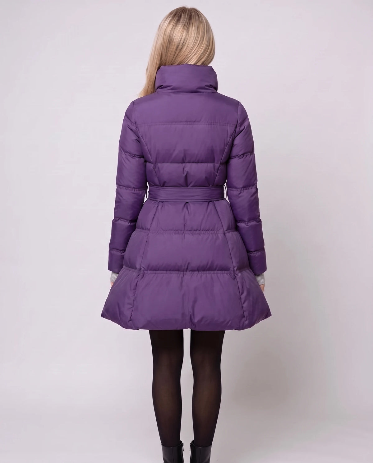 Doudoune évasée à nœud Fanny en Violet, vue de dos, ceinture nouée devant