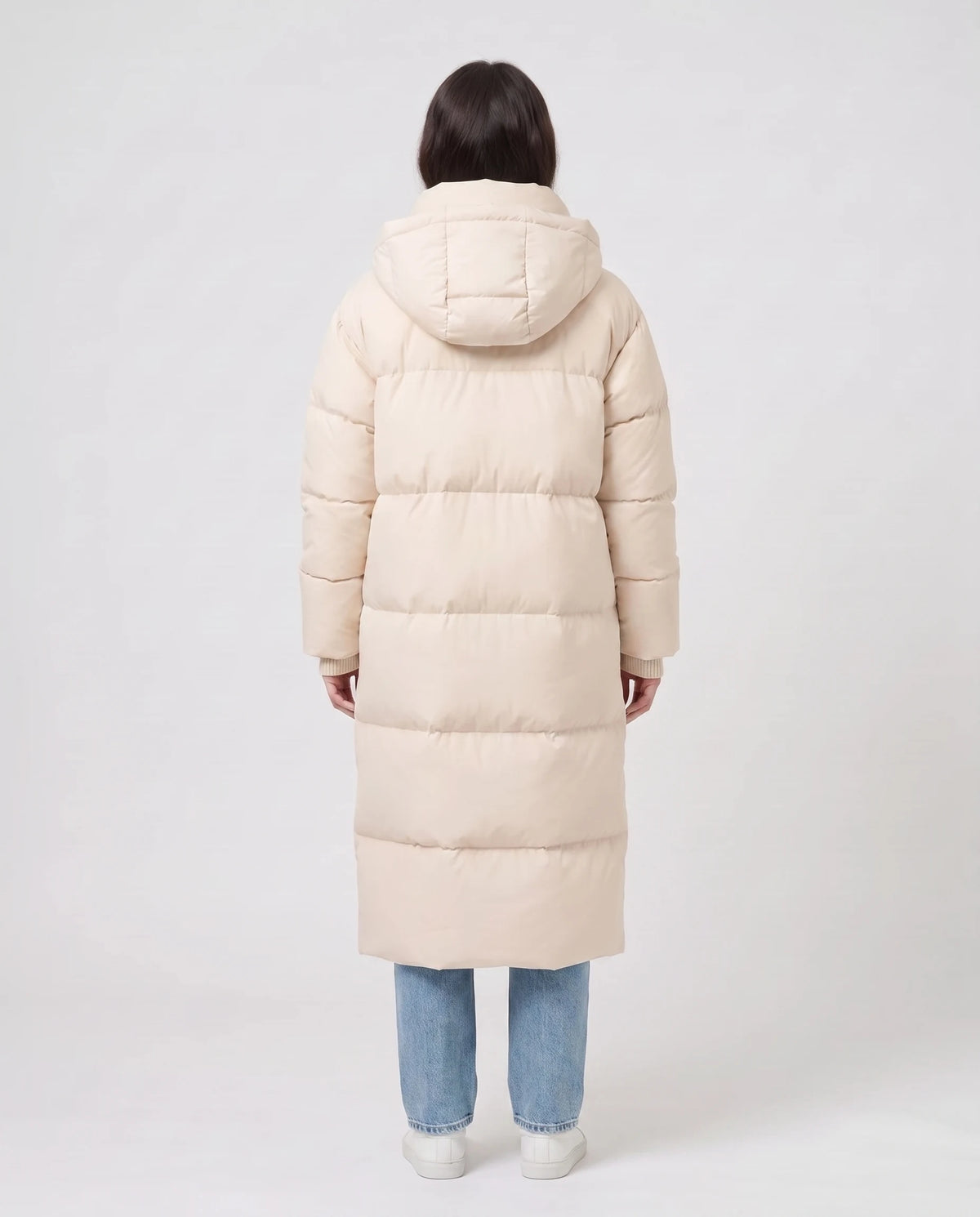 Doudoune extra-longue à capuche amovible Nolwenn en Beige, vue de dos, capuche rabattue
