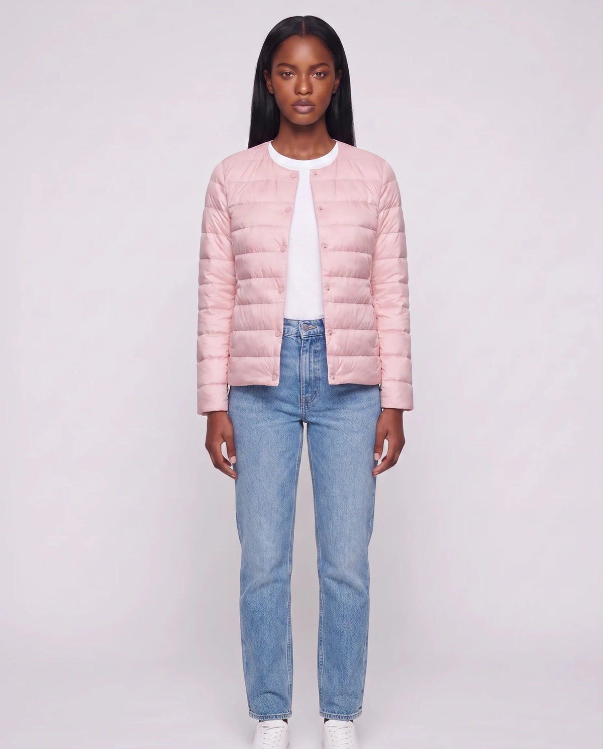 Leichte dünne Steppjacke mit Rundhals Sophie in Rosa, Vorderansicht in ganzer Länge