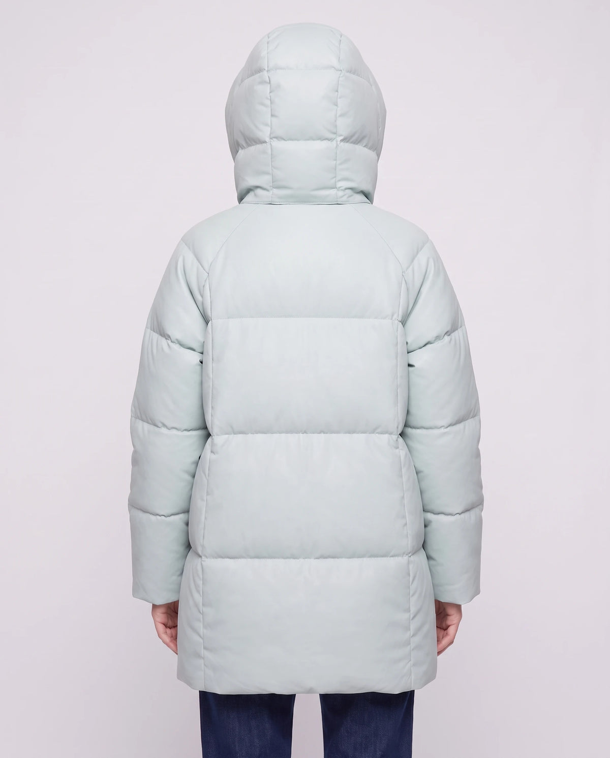 Doudoune mi-longue bleu givré Marianne, capuche relevée, vue de dos