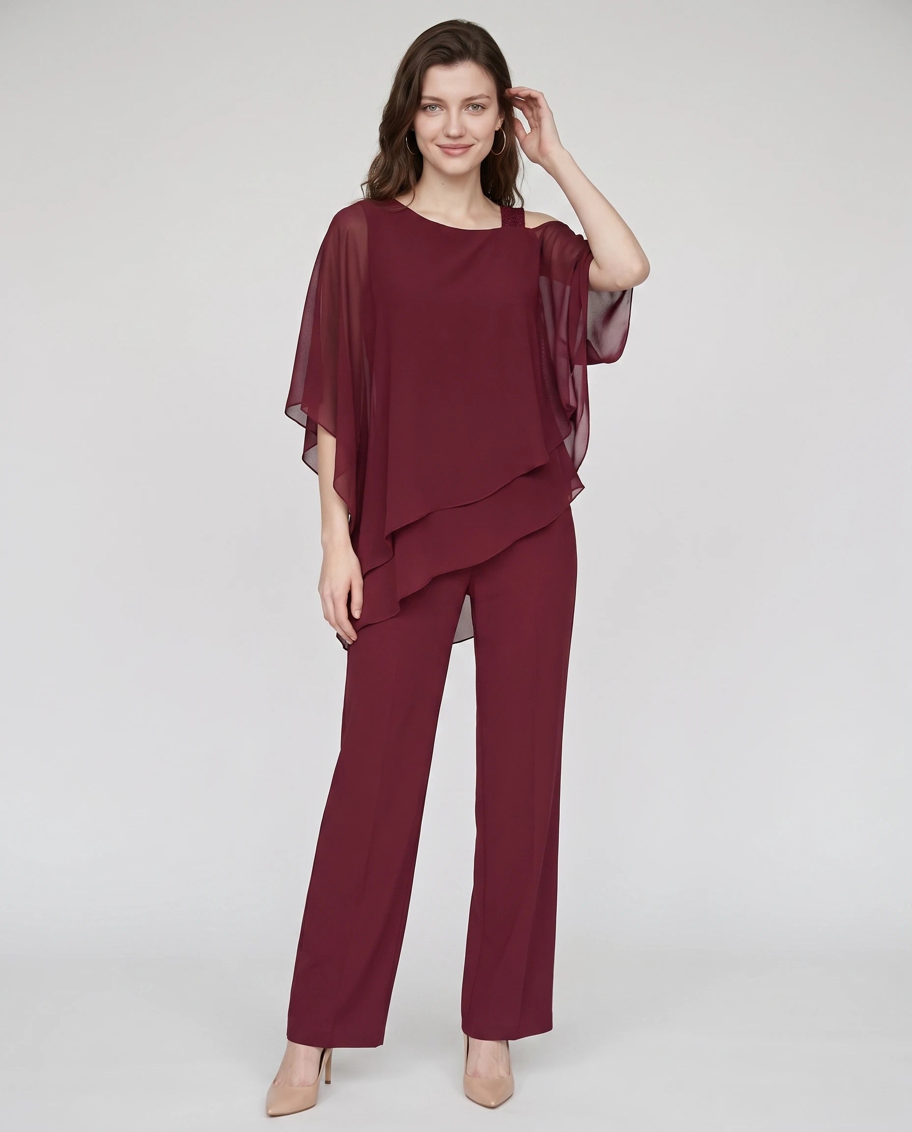 Ensemble top chiffon asymétrique et pantalon Solange — Bordeaux — vue face studio