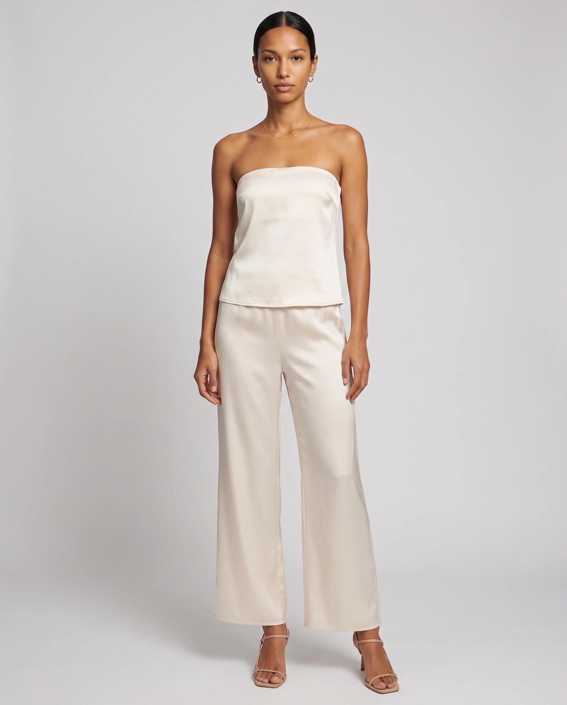 Ensemble satin bustier et pantalon large — Ivoire — vue studio de face