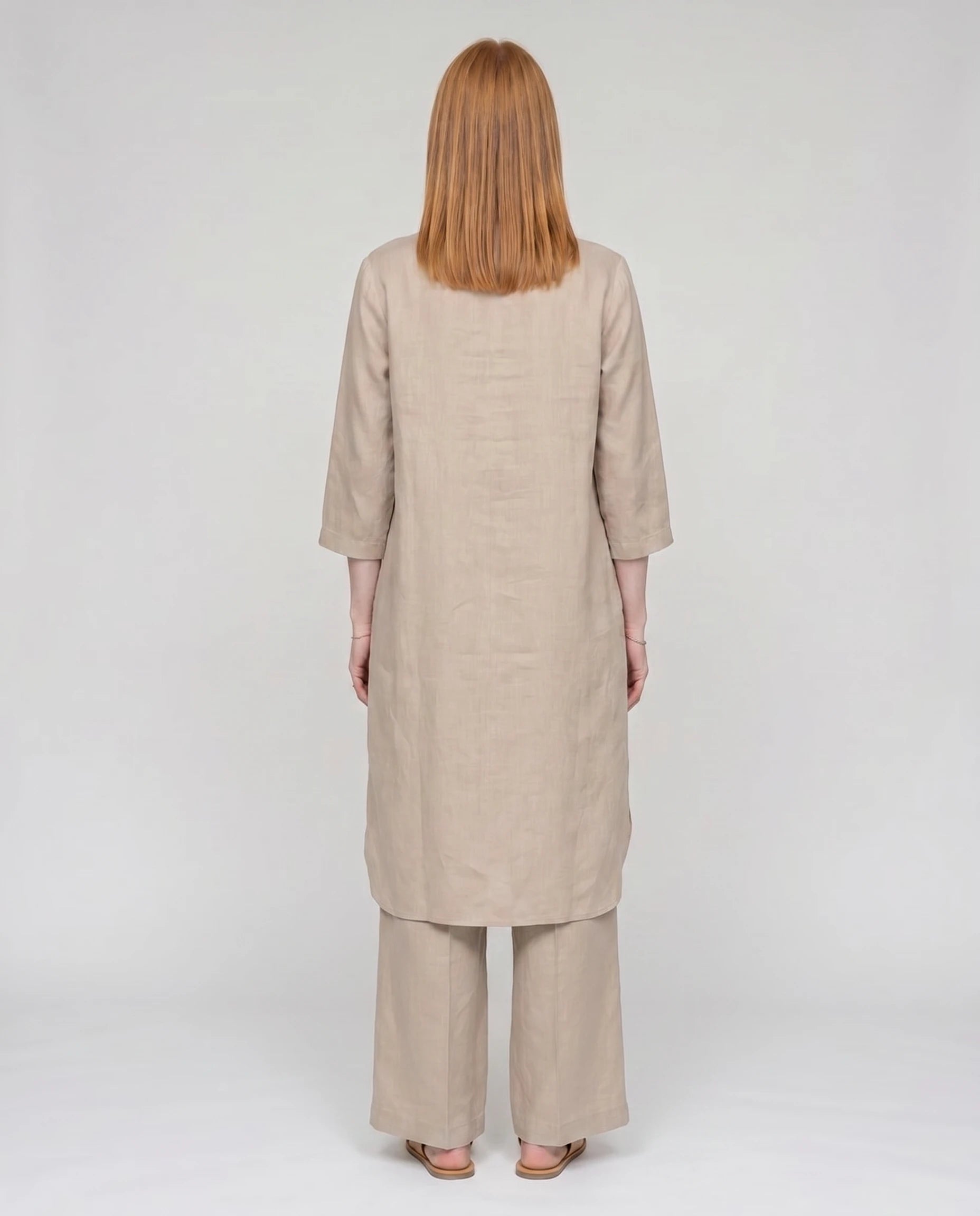 Ensemble tunique col mandarin et pantalon large Guillemette — Abricot — vue dos studio