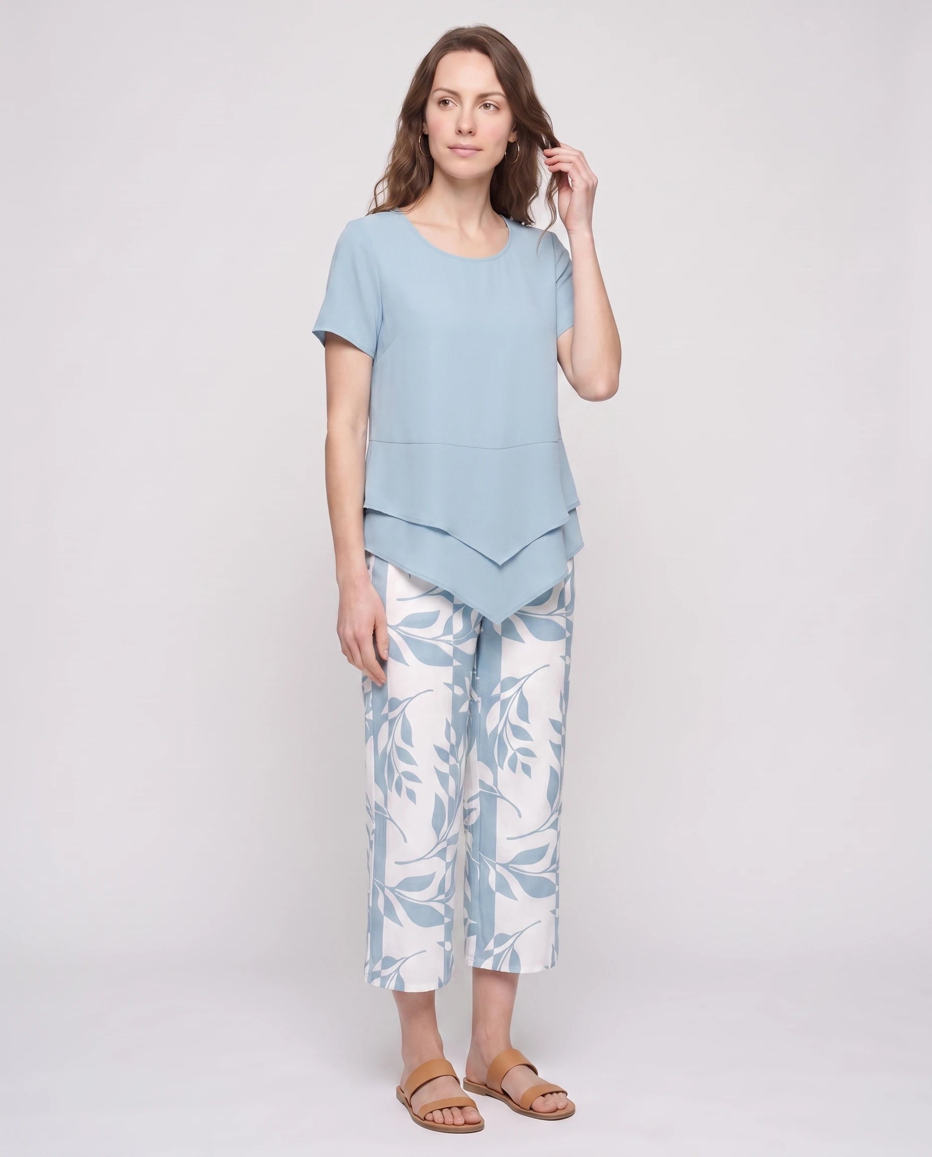 Ensemble tunique superposée et pantalon imprimé Quitterie — Bleu — vue studio pose