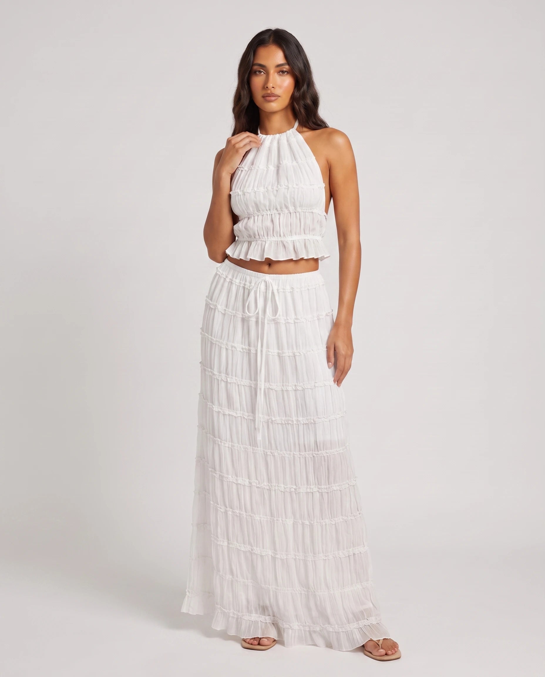 Ensemble top dos nu et jupe longue à volants Blanc — studio face