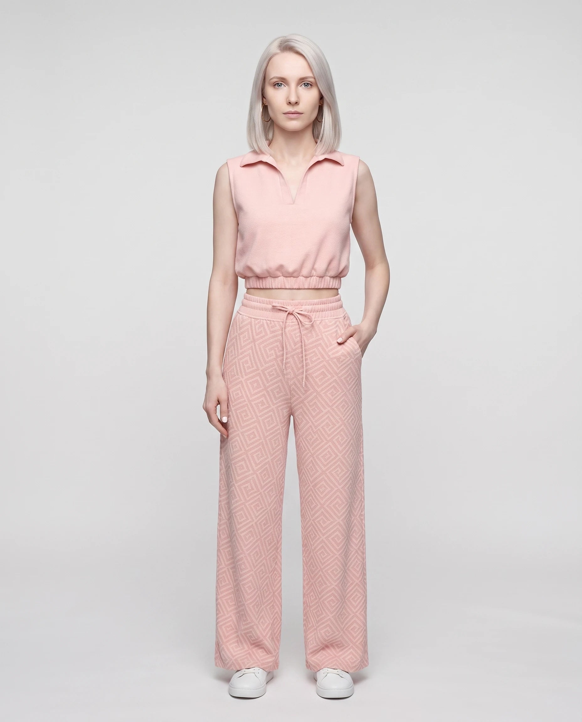 Ensemble top col polo sans manches et pantalon large Gersende — Rose Poudré — vue face studio