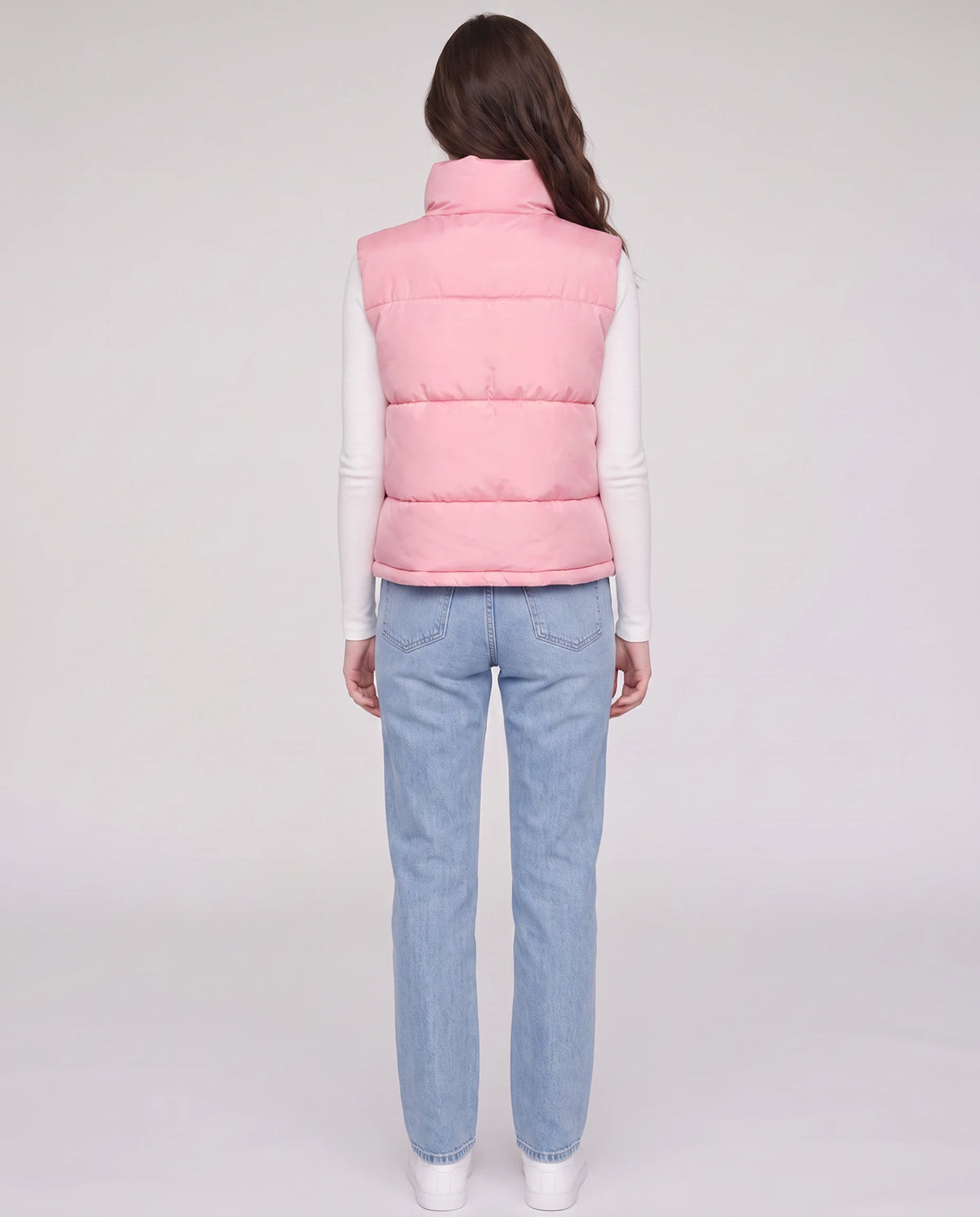 Gilet matelassé cropped à col montant et ourlet à cordon Lydie en Rose, vue de dos, gros canaux