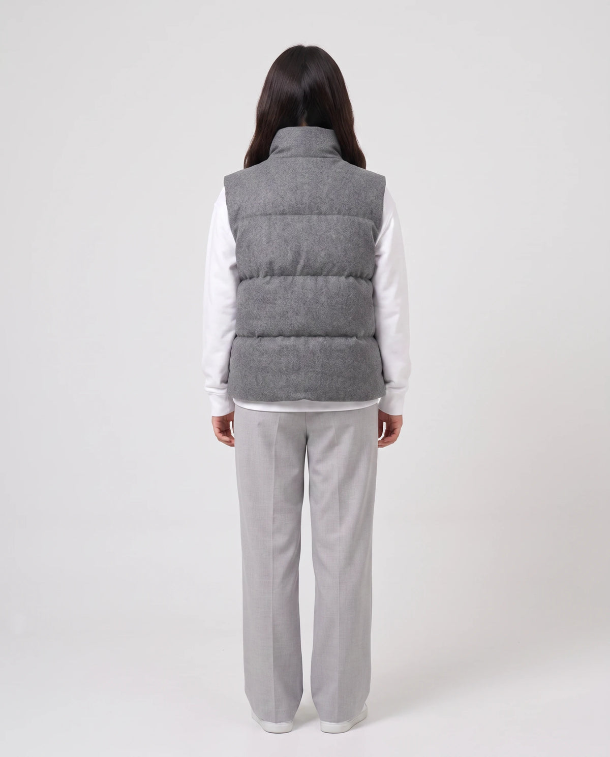 Gilet matelassé en lainage chiné à col montant Roxanne en Gris Anthracite Chiné, vue de dos, larges canaux
