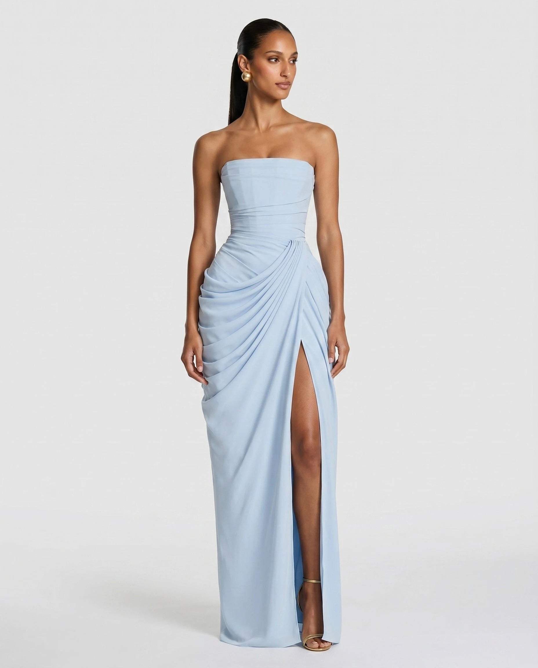 Robe longue bustier en chiffon bleu glacier, vue face studio
