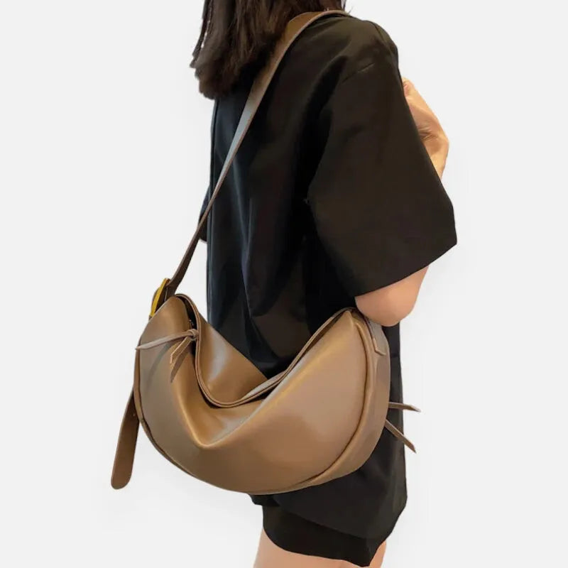 Grand sac à main banane demi-lune en cuir chic Marcelle