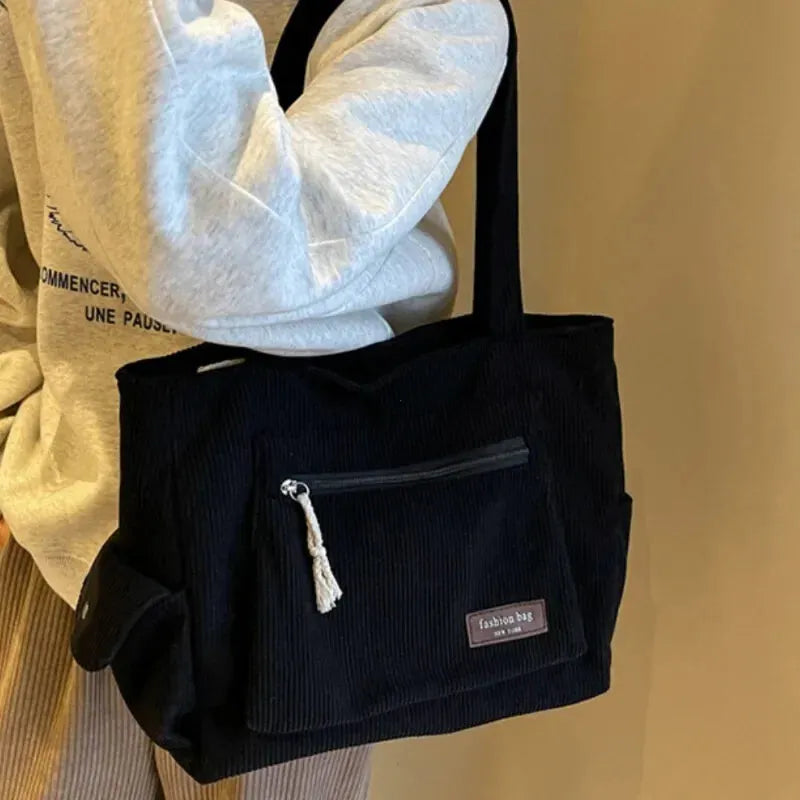 Grand sac à main cabas multipoches en velours côtelé Léonie