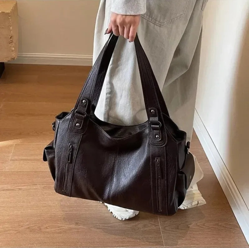 Grand sac à main de cours rétro souple à bandoulière Léonie