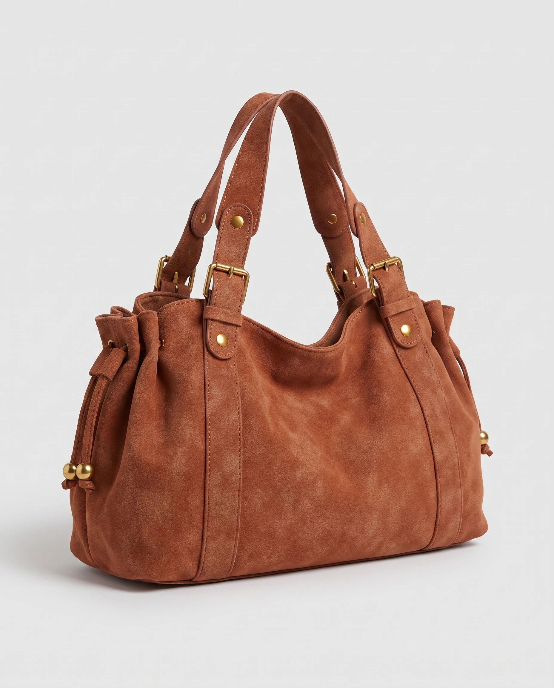 Grand sac à main de cours bowling en suédine Océane coloris Marron, packshot studio de trois quarts, anses courtes
