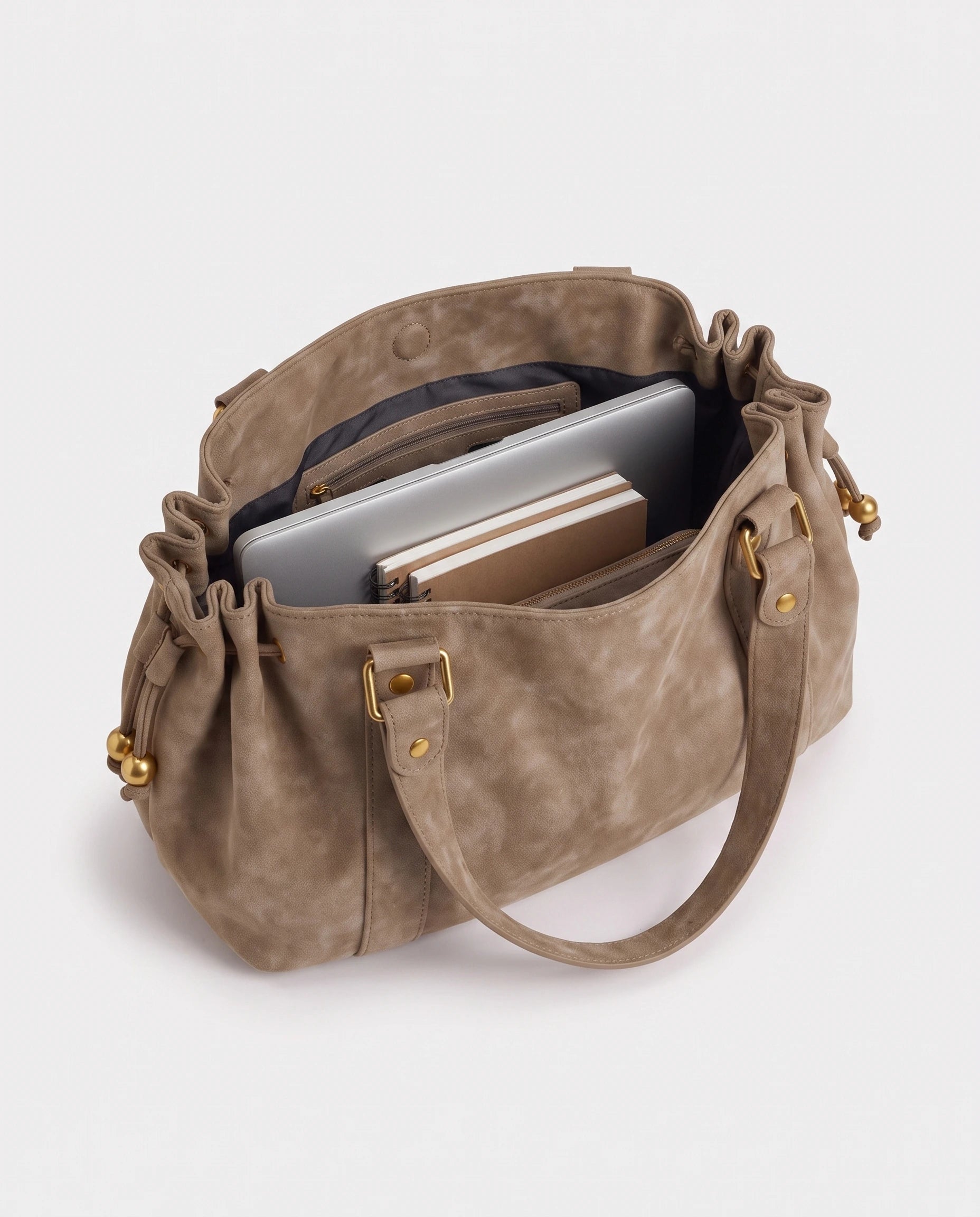 Grand sac à main de cours bowling en suédine Océane coloris Taupe, intérieur avec ordinateur portable et cahiers A4