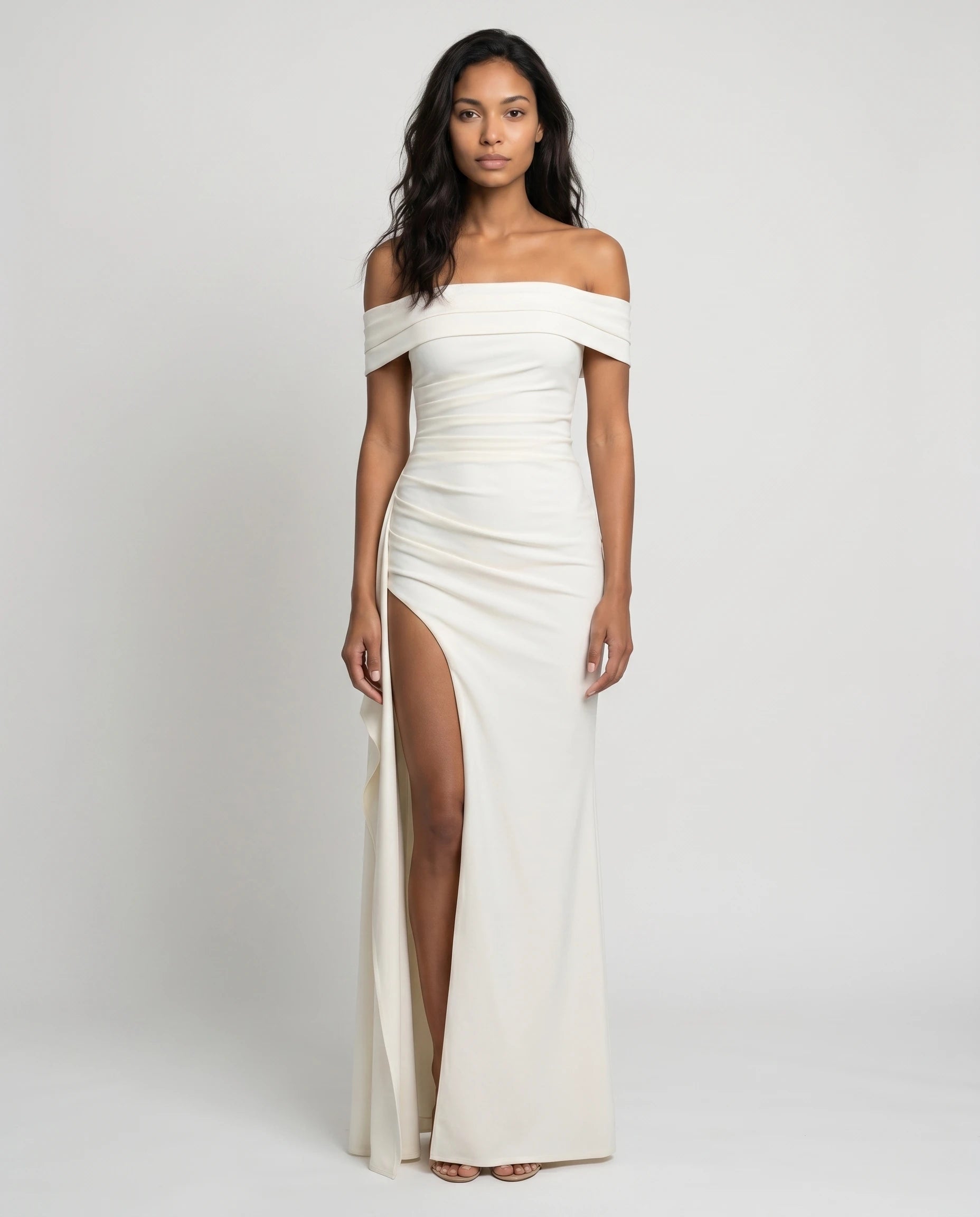 Robe longue noire bardot drapée — studio frontal diane