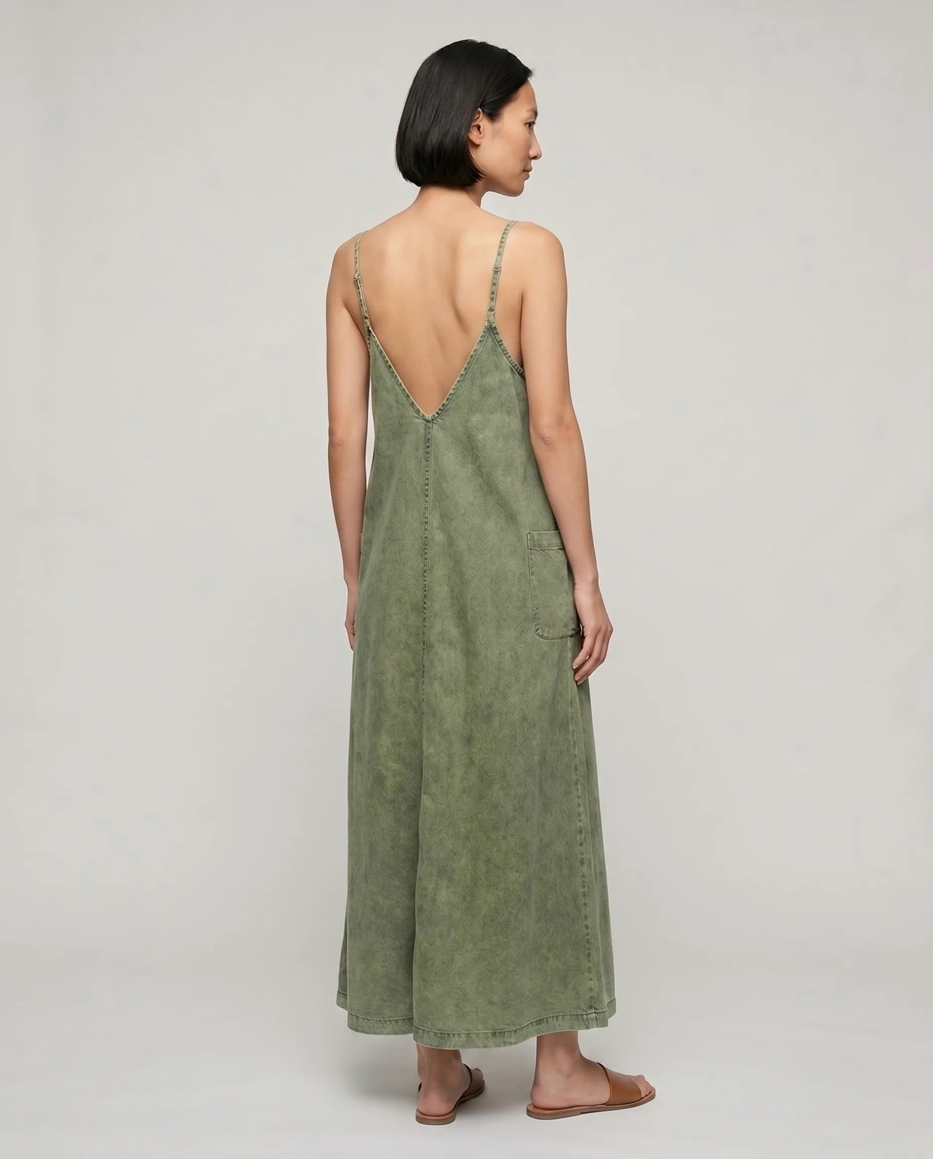 Robe longue en jean vert kaki — Margot, vue de dos