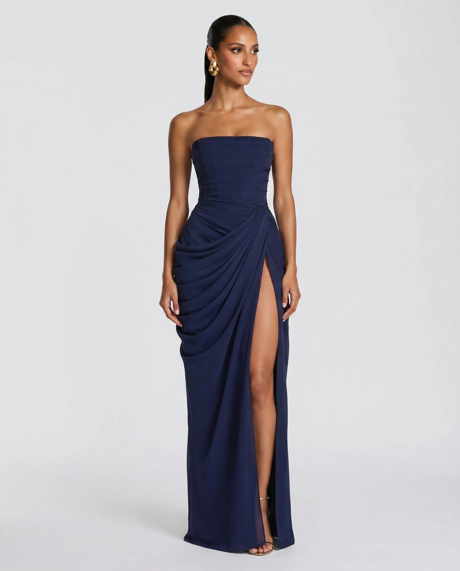 Robe longue bustier en chiffon bleu marine, vue face studio
