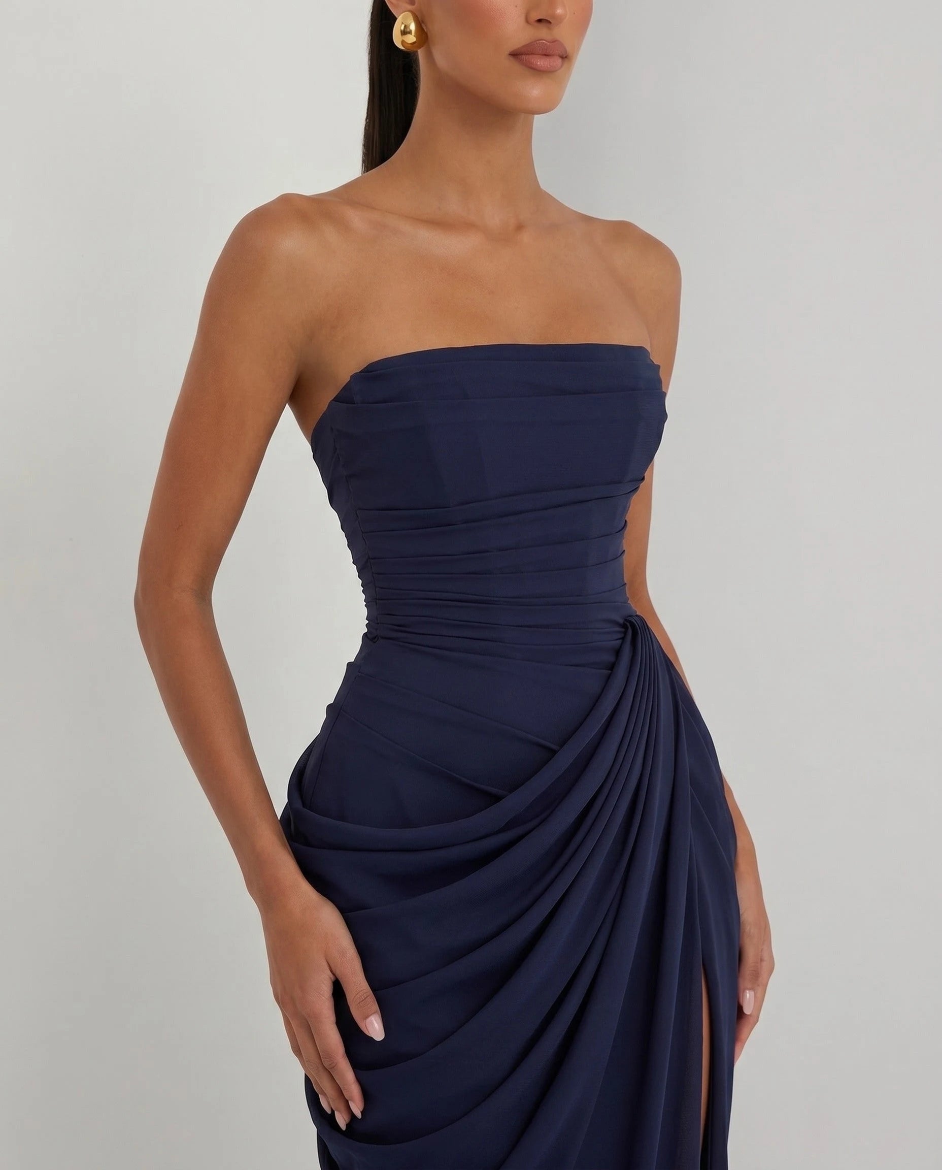 Detail bustier plisse chiffon bleu marine