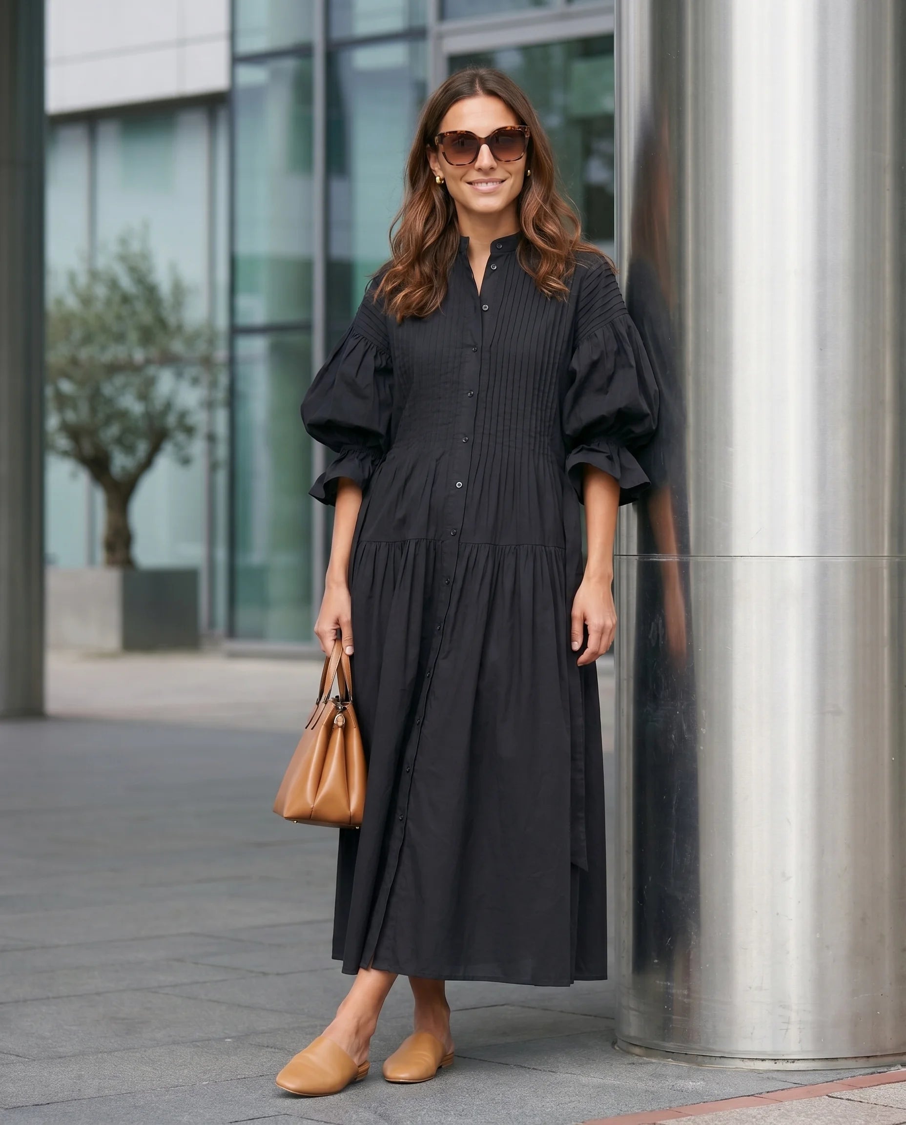Robe longue chemise noire - lifestyle architecture urbaine