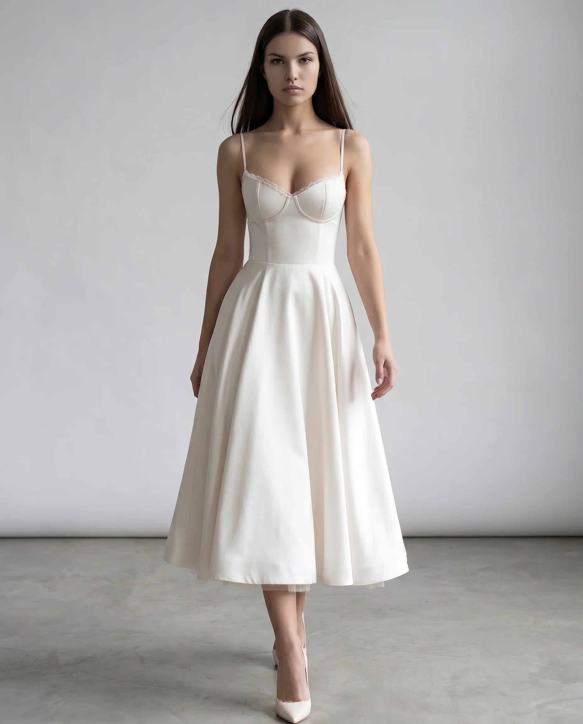 Robe Corset Tulle Céleste Blanc — vue de face en marche