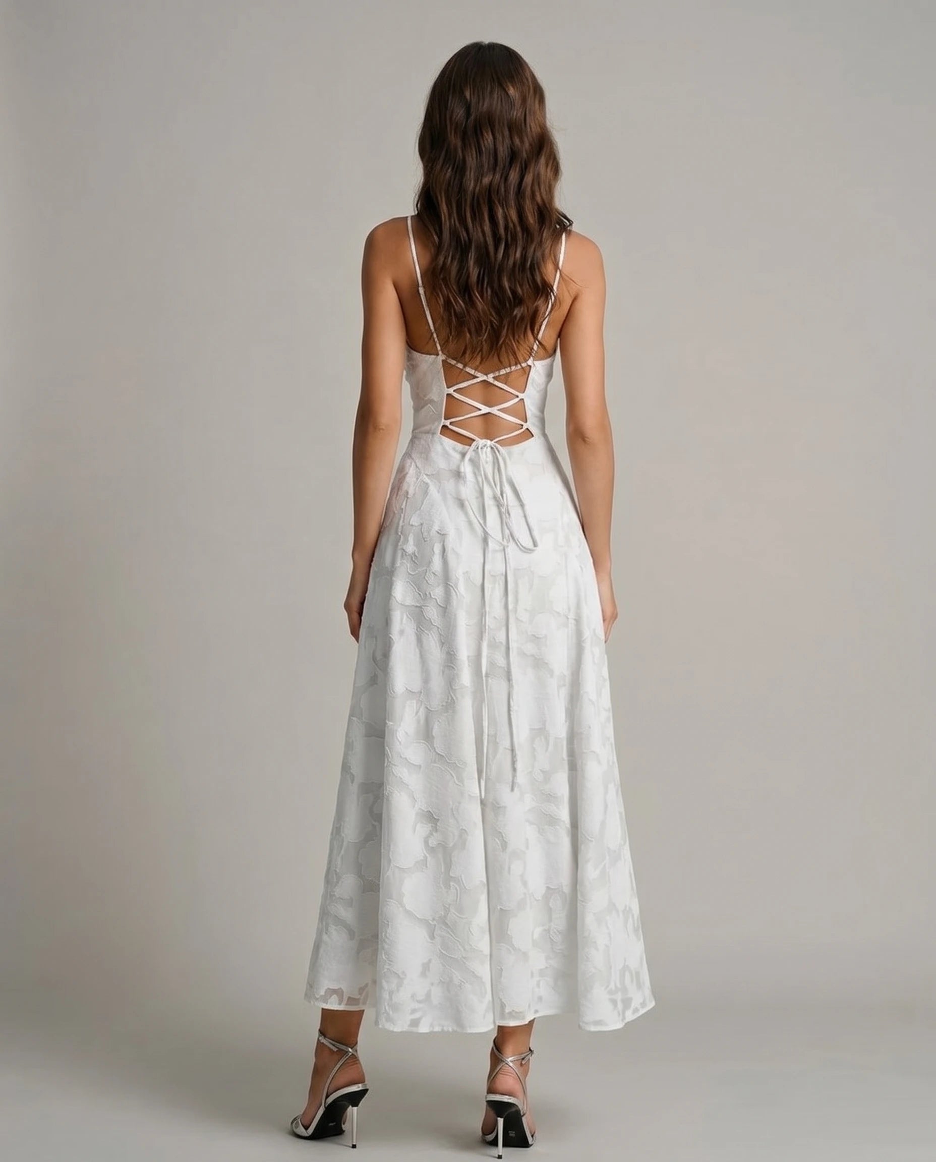 Robe longue jacquard Victoire blanche, dos lace en croisillons