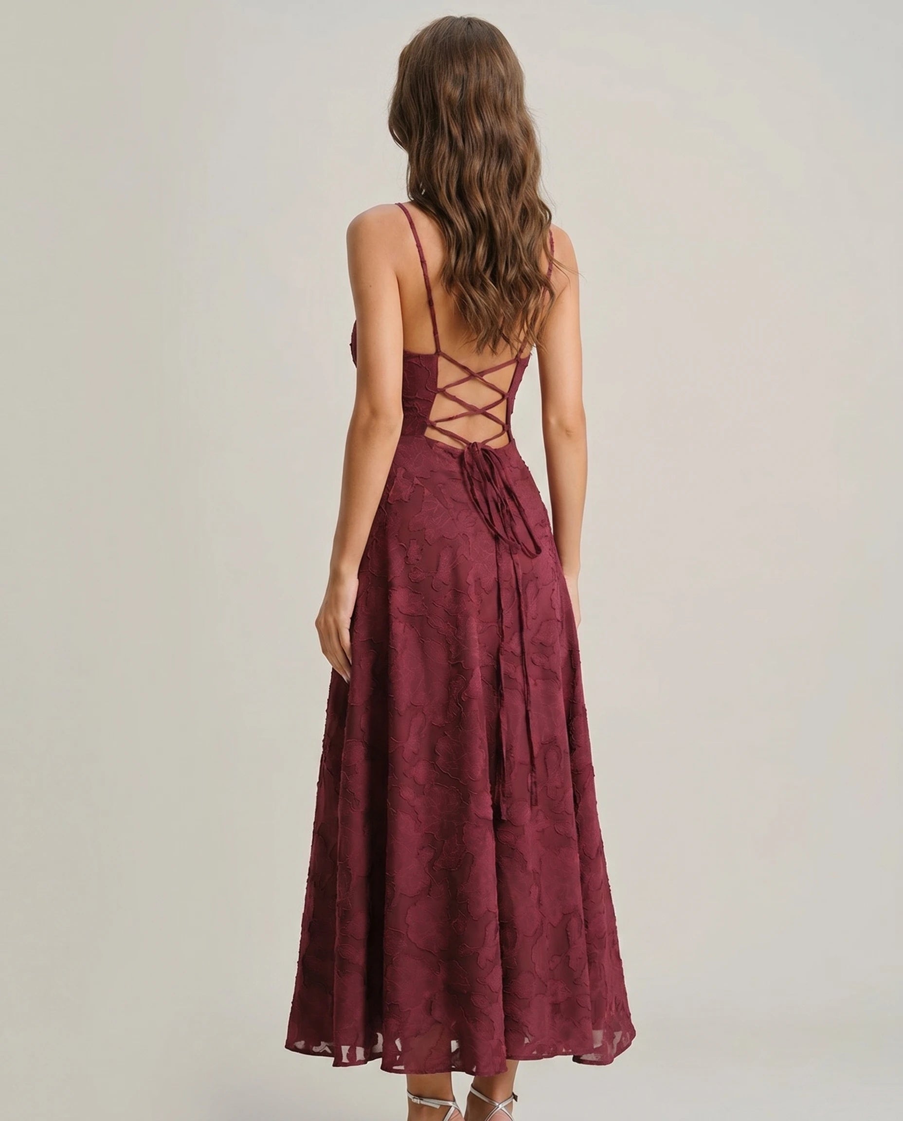 Robe longue jacquard Victoire bordeaux, dos lace en croisillons