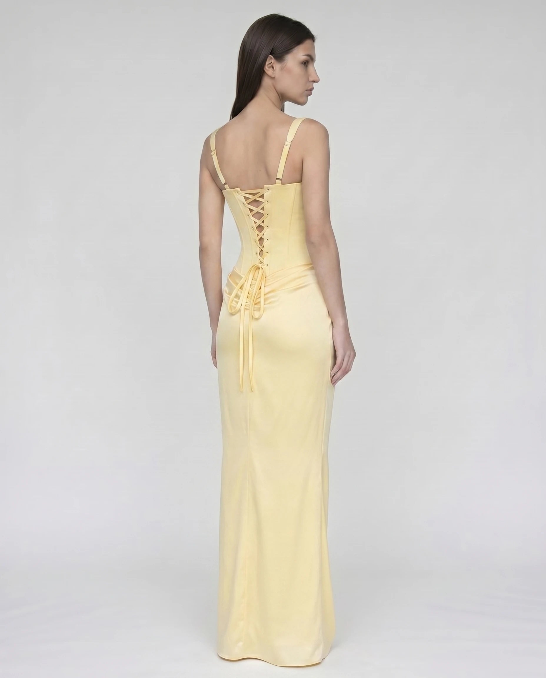 Robe longue corset jaune beurre en satin, dos lacÃ© ruban (dos lacÃ©)