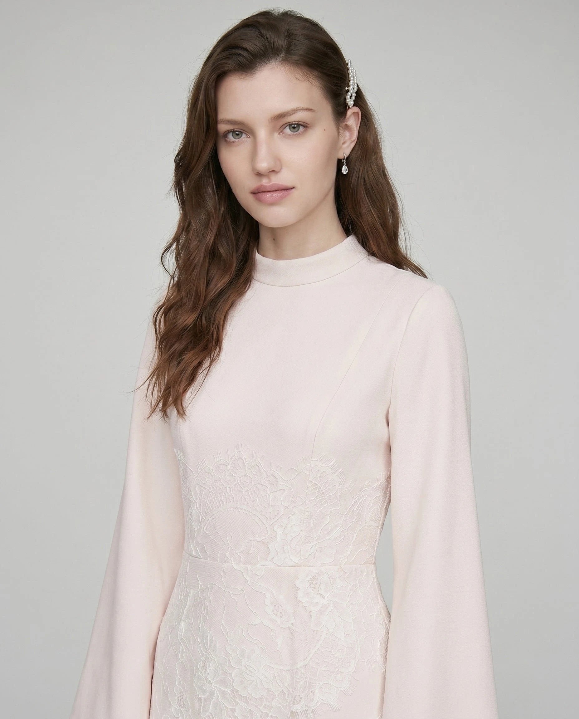 Robe longue dentelle Blanche - col montant detail