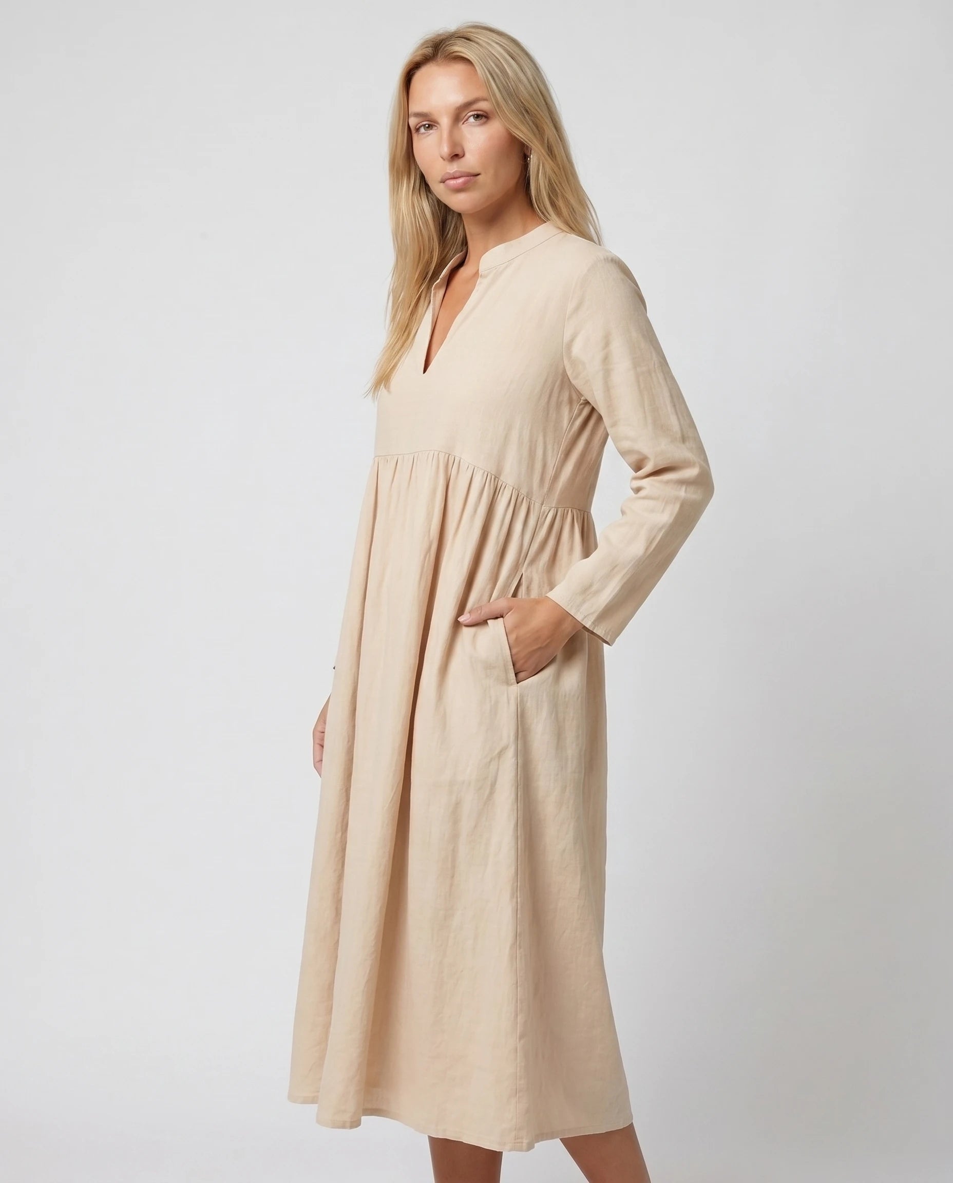 Robe midi bohème beige Juliette, trois-quarts
