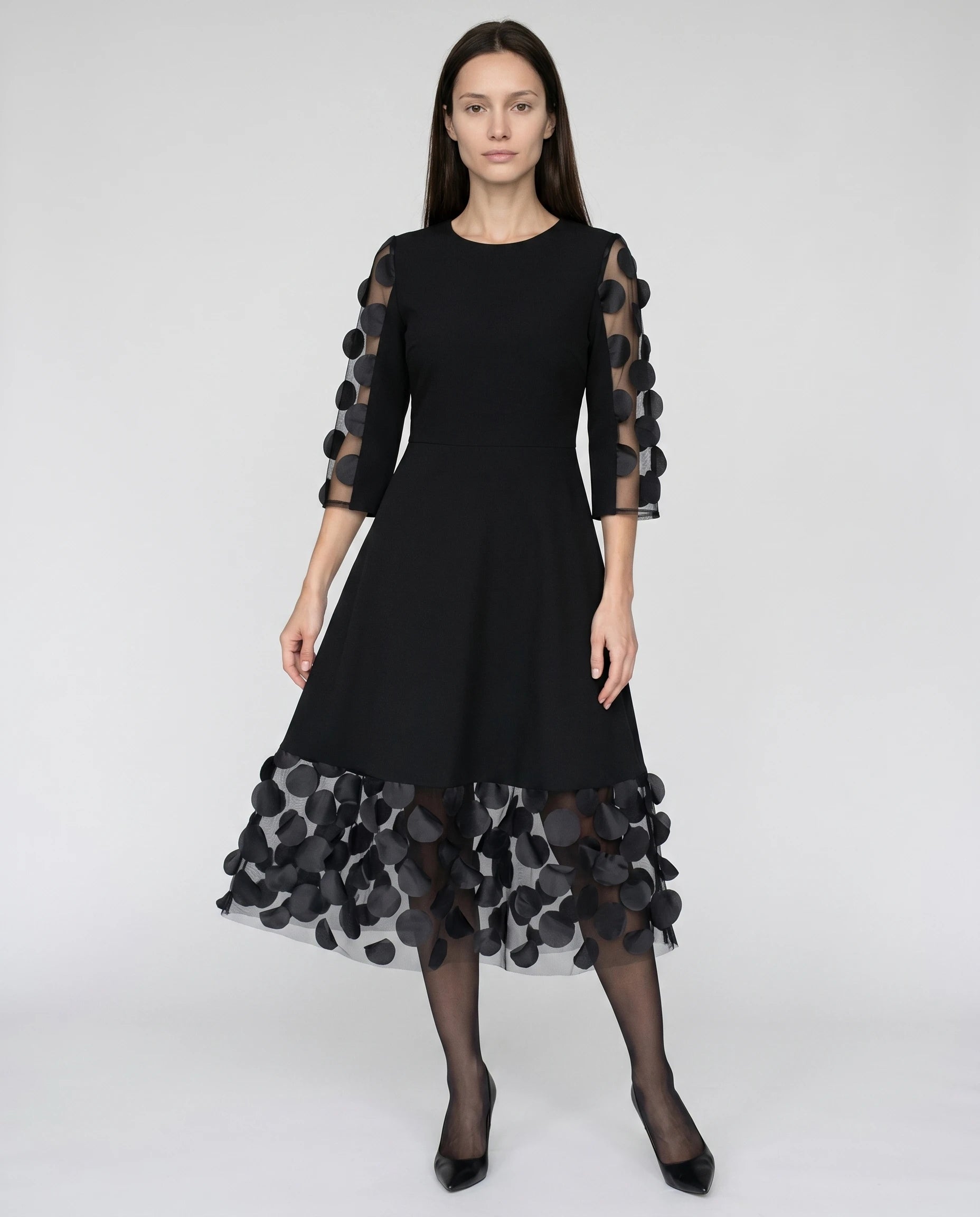 Robe midi à pois noir — Apolline — vue face studio