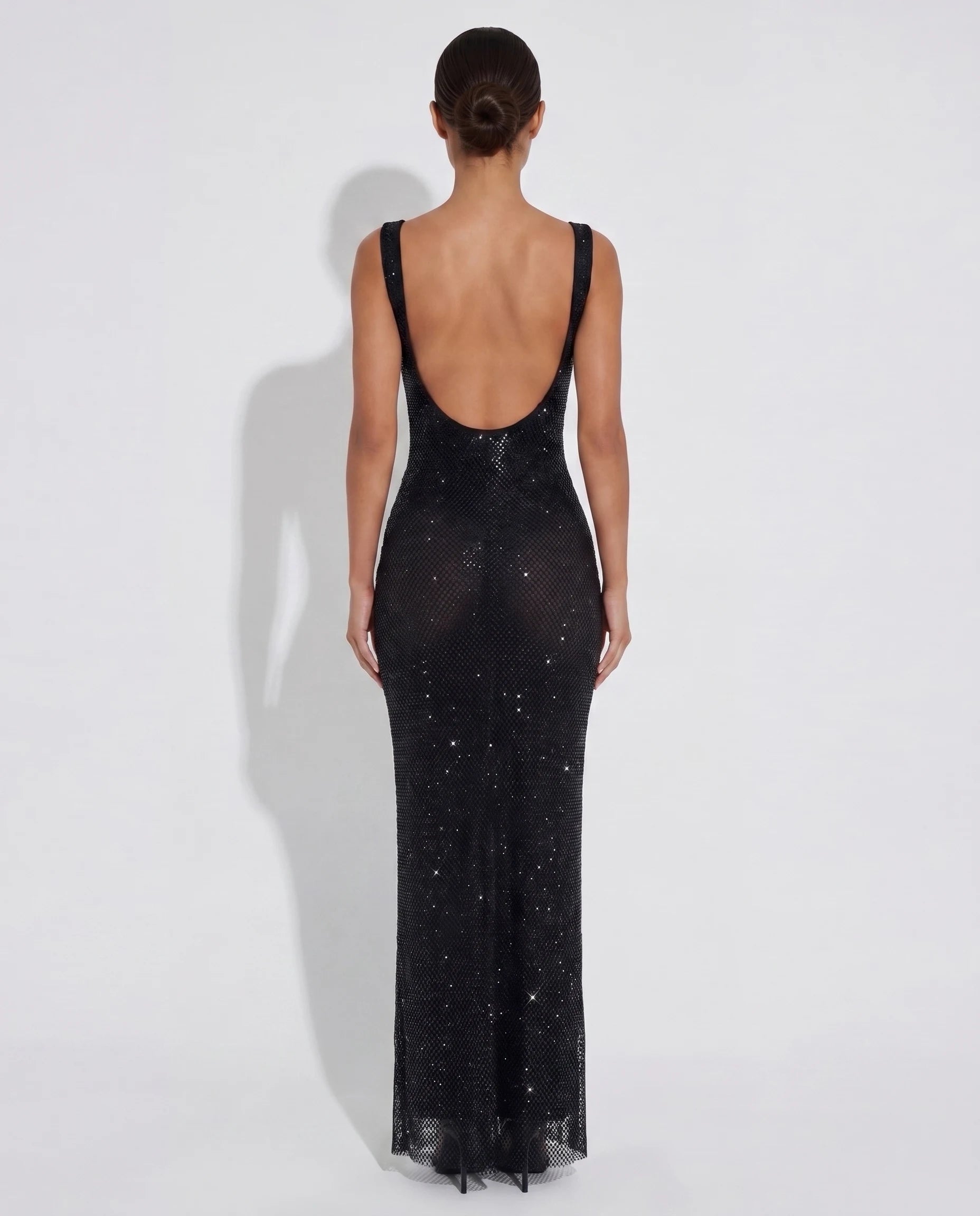 Robe longue sequins dos nu Noire - Photo 2 | Zolena