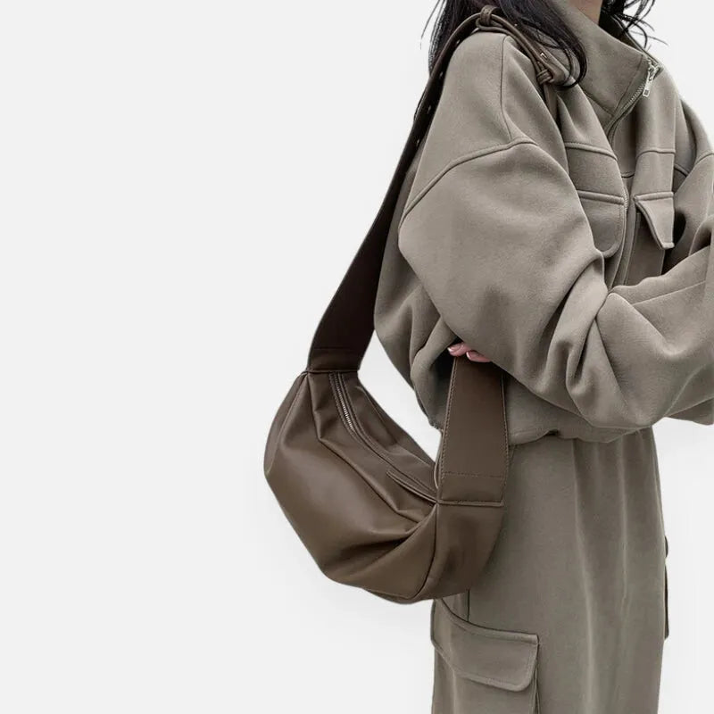 Sac à main banane en cuir chic Bernadette