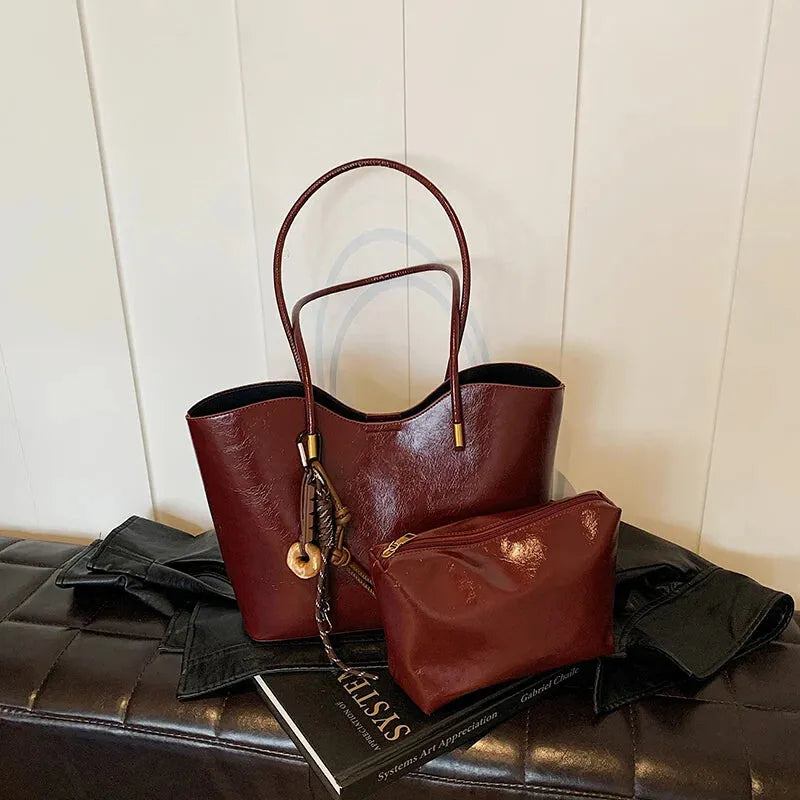 Sac à main cabas vintage avec sa pochette et son charms sucrerie assortie Inès