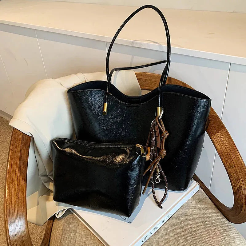 Sac à main cabas vintage avec sa pochette et son charms sucrerie assortie Inès