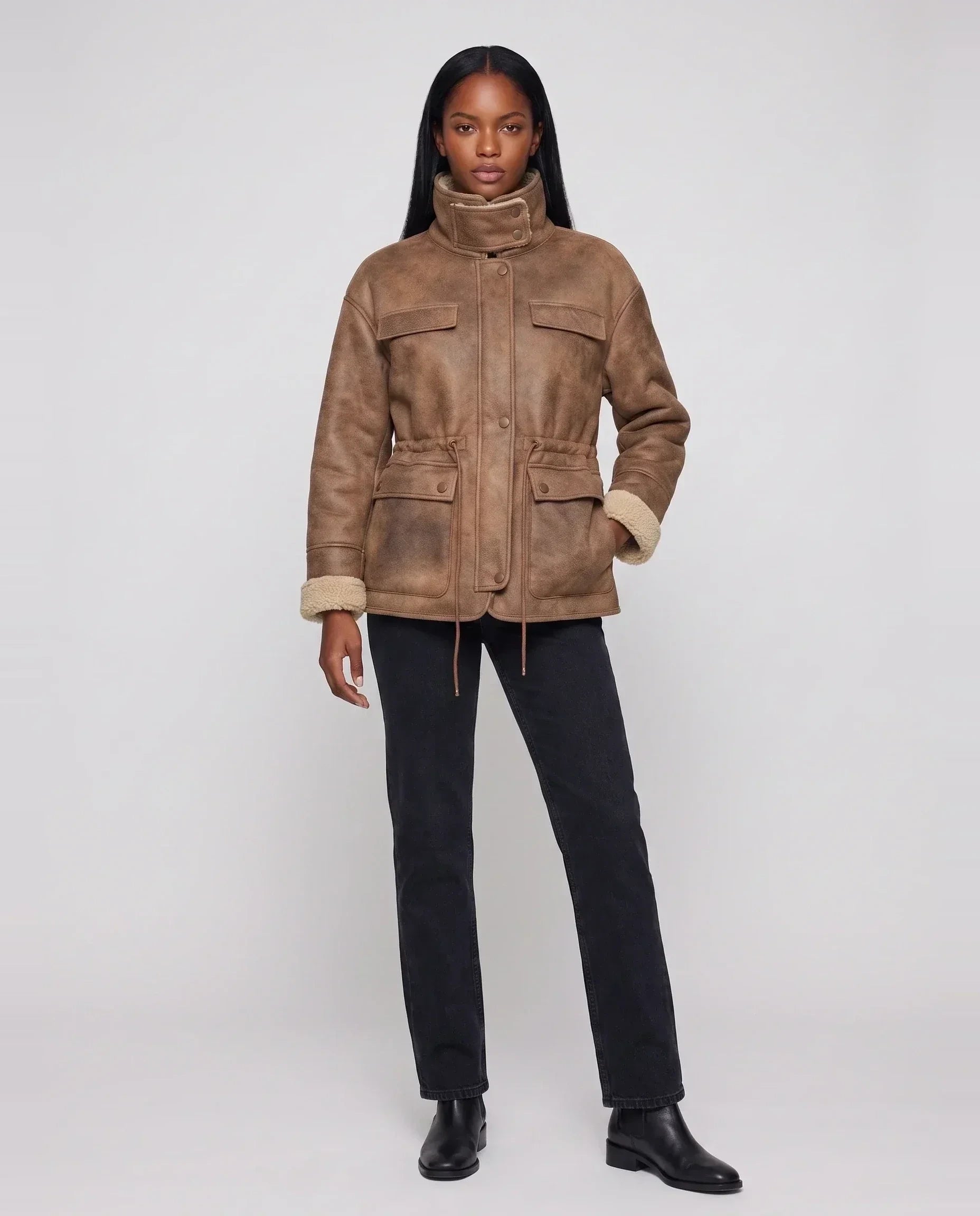 Veste aviateur réversible en sherpa caramel vieilli Christiane, vue de face en studio