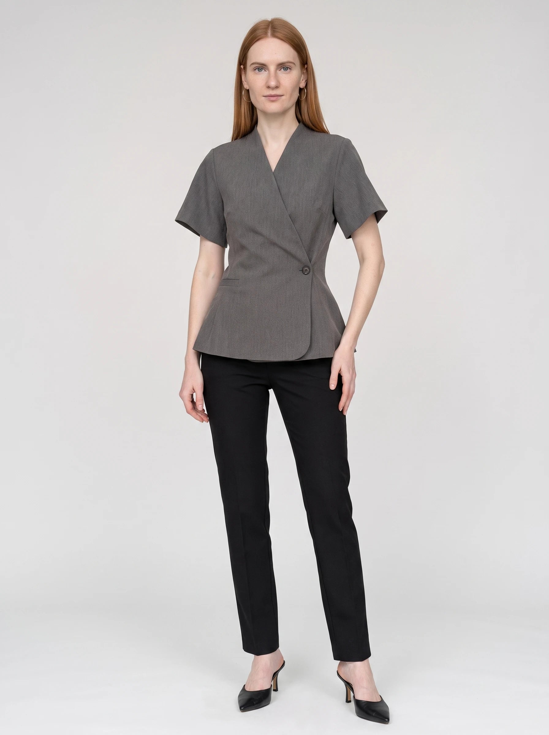 Veste cache-cœur à un bouton gris chiné Célimène, vue de face en studio