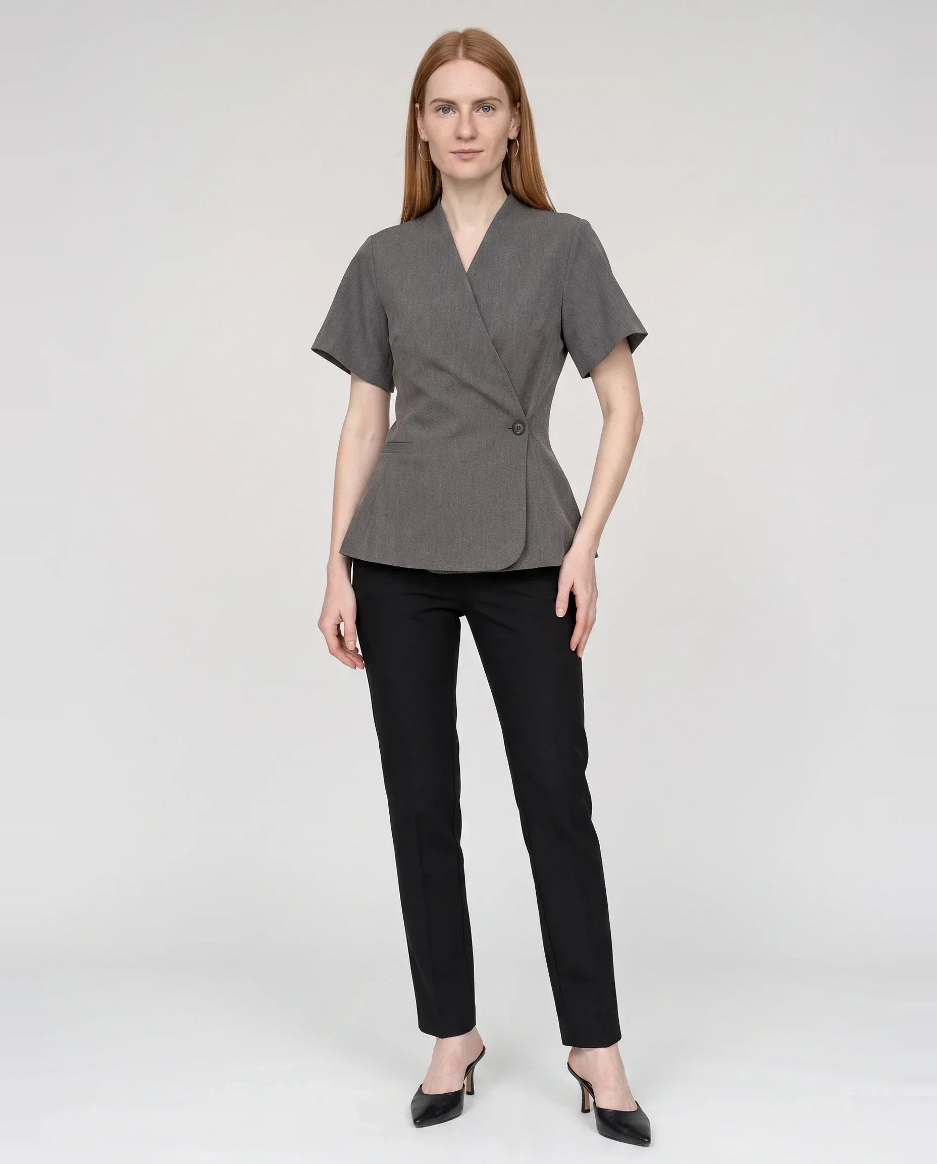 Veste cache-cœur à un bouton gris chiné Célimène, vue de face en studio