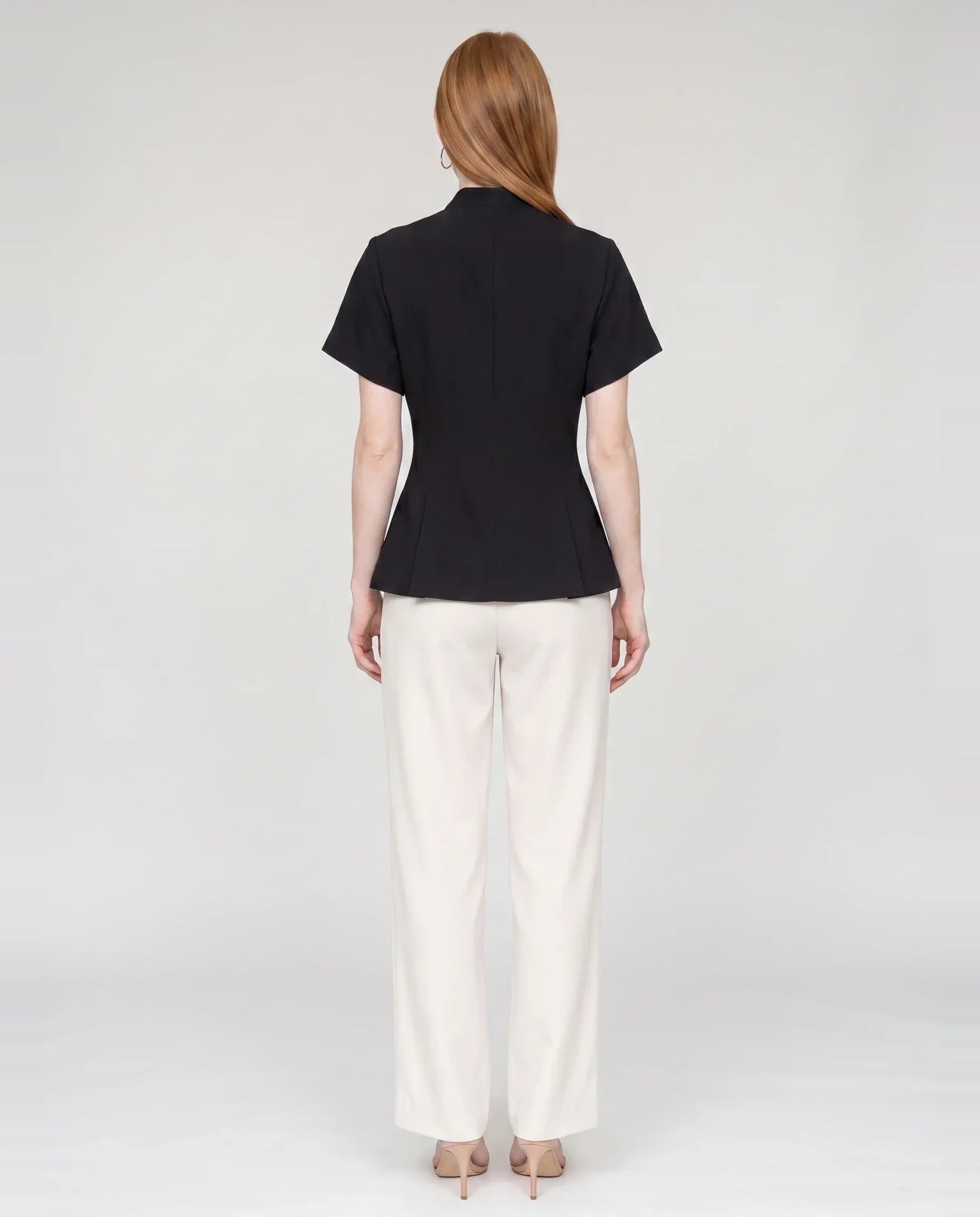 Veste cache-cœur à un bouton noire Célimène, vue de dos en studio