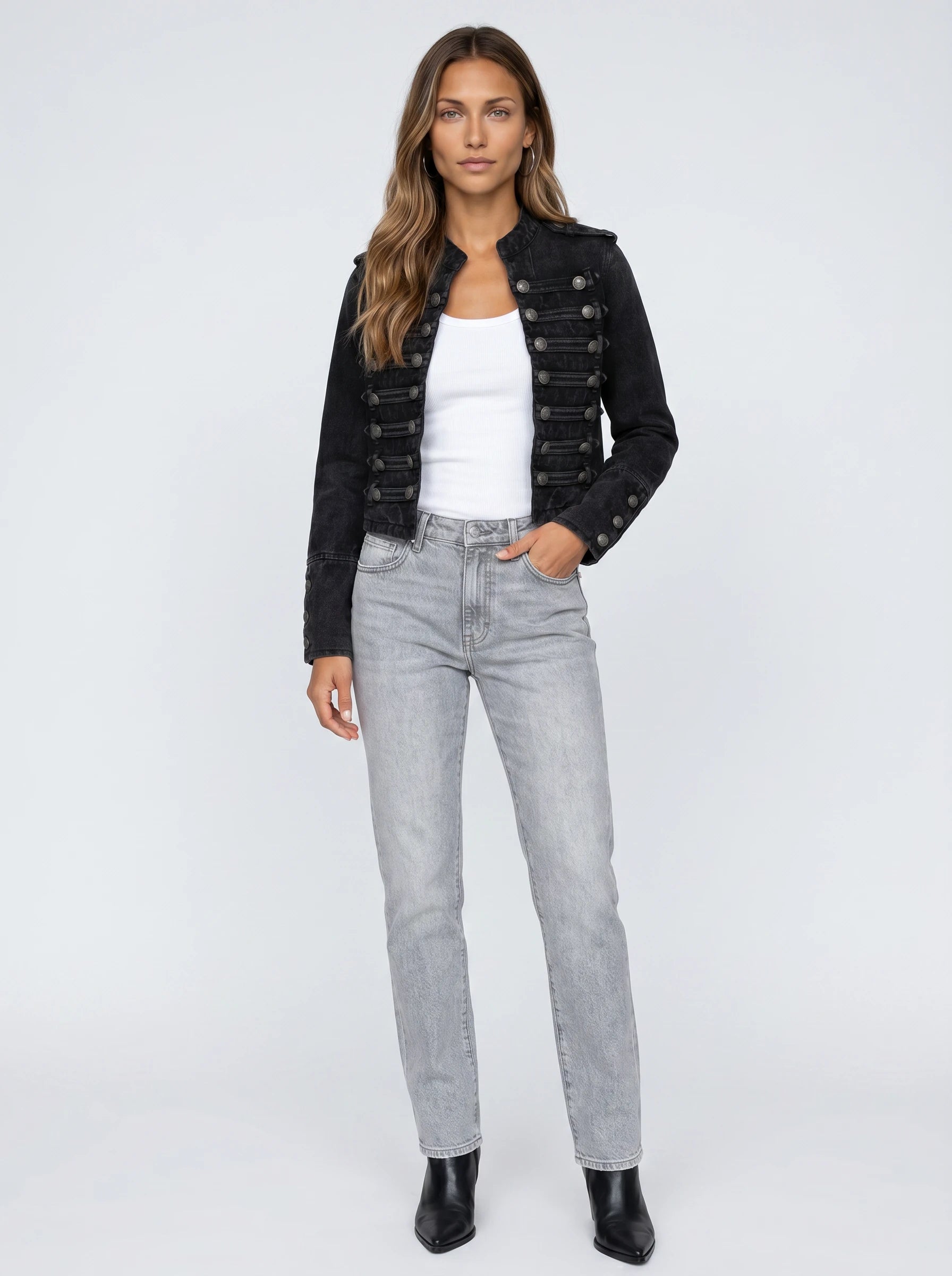 Veste en jean esprit officier noir délavé Rosemonde, vue de face en studio