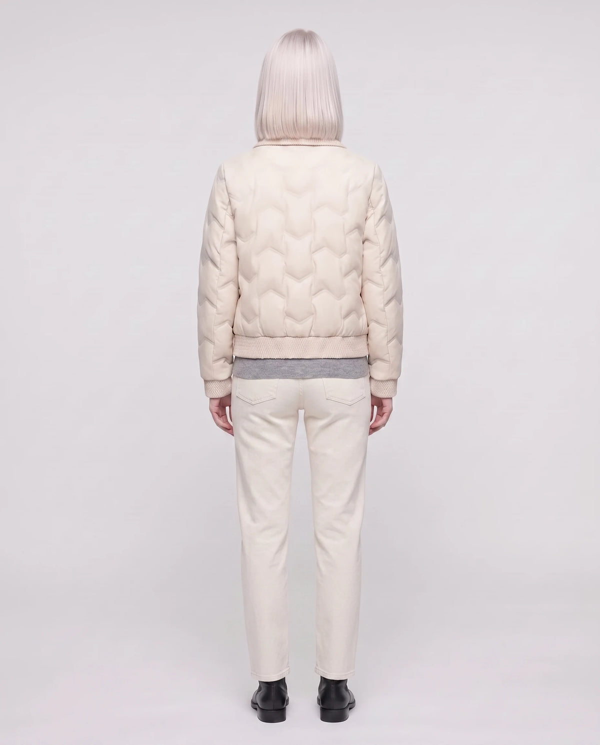 Veste matelassée courte col tricot Lucie en Crème, vue de dos, matelassage ondulé