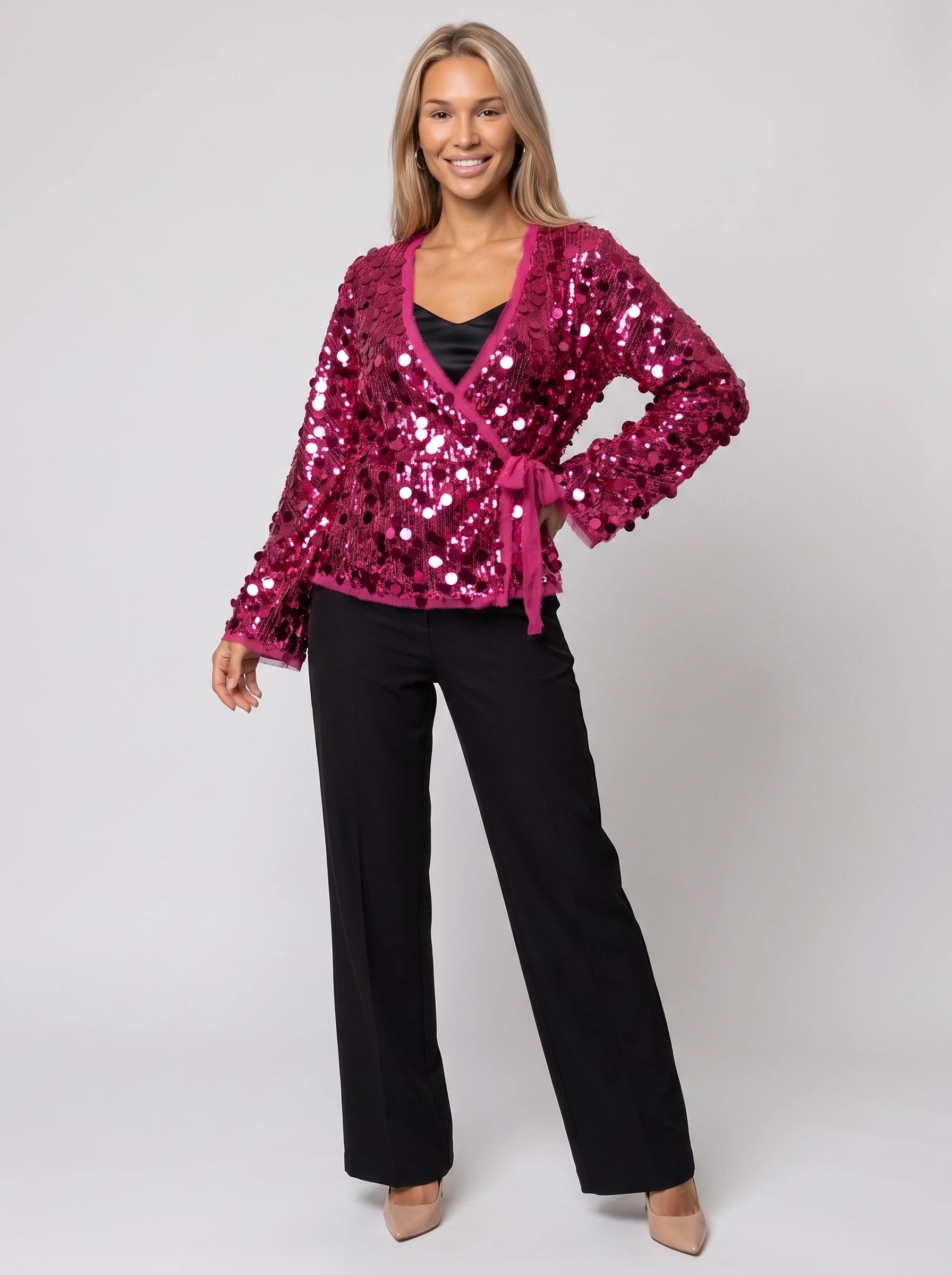 Veste kimono à sequins fuchsia Félicie, vue de face en studio