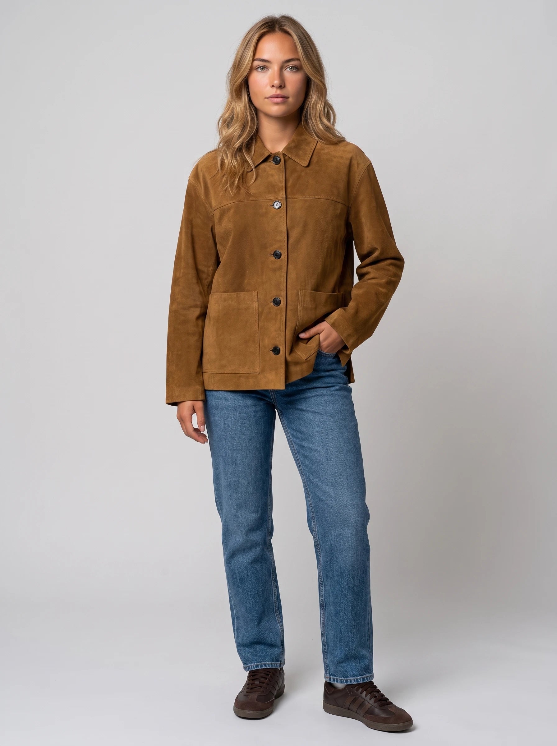 Veste workwear en suédine tabac Ségolène, vue de face en studio