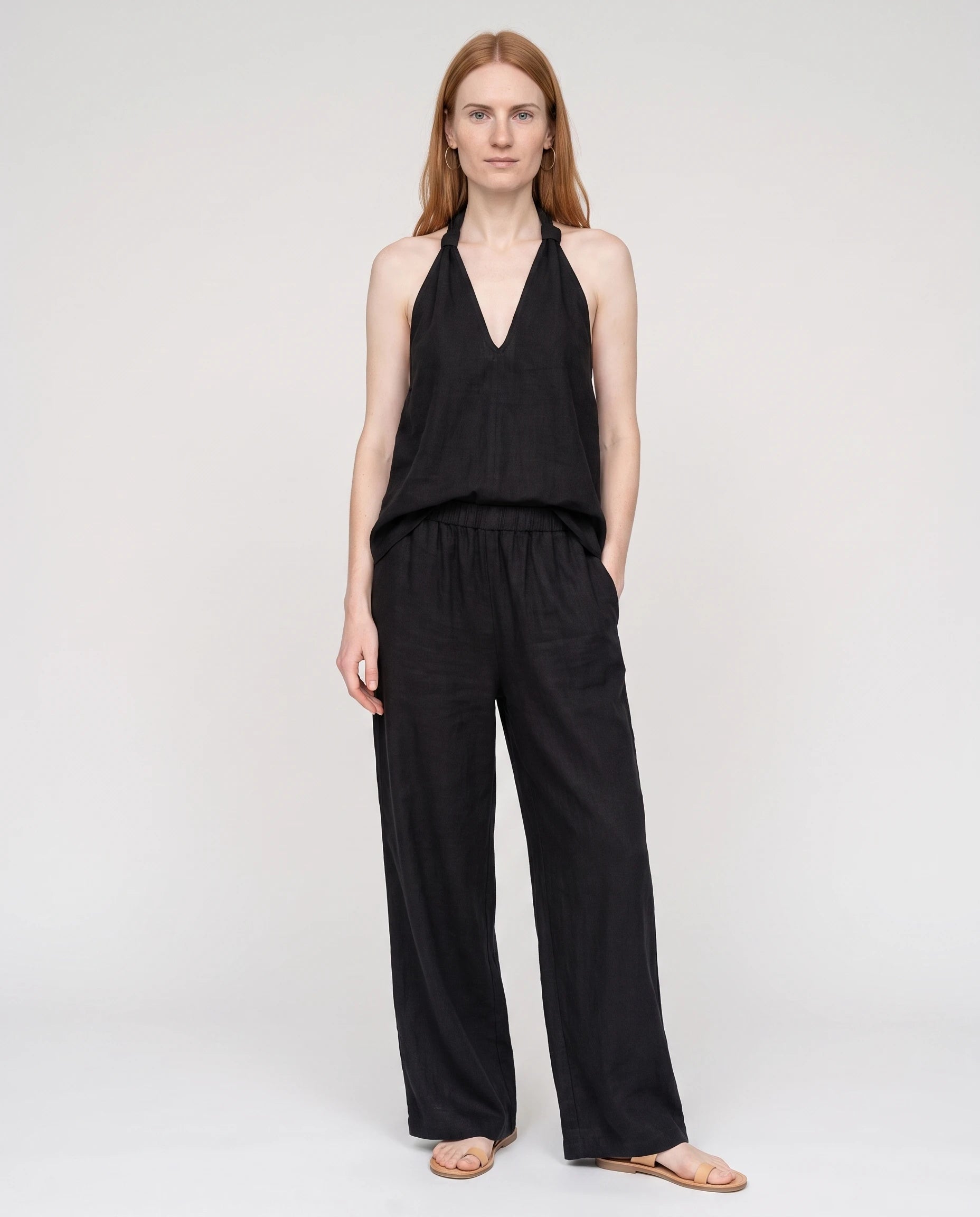 Ensemble top dos nu col V et pantalon large Ysaline — Noir — vue face studio