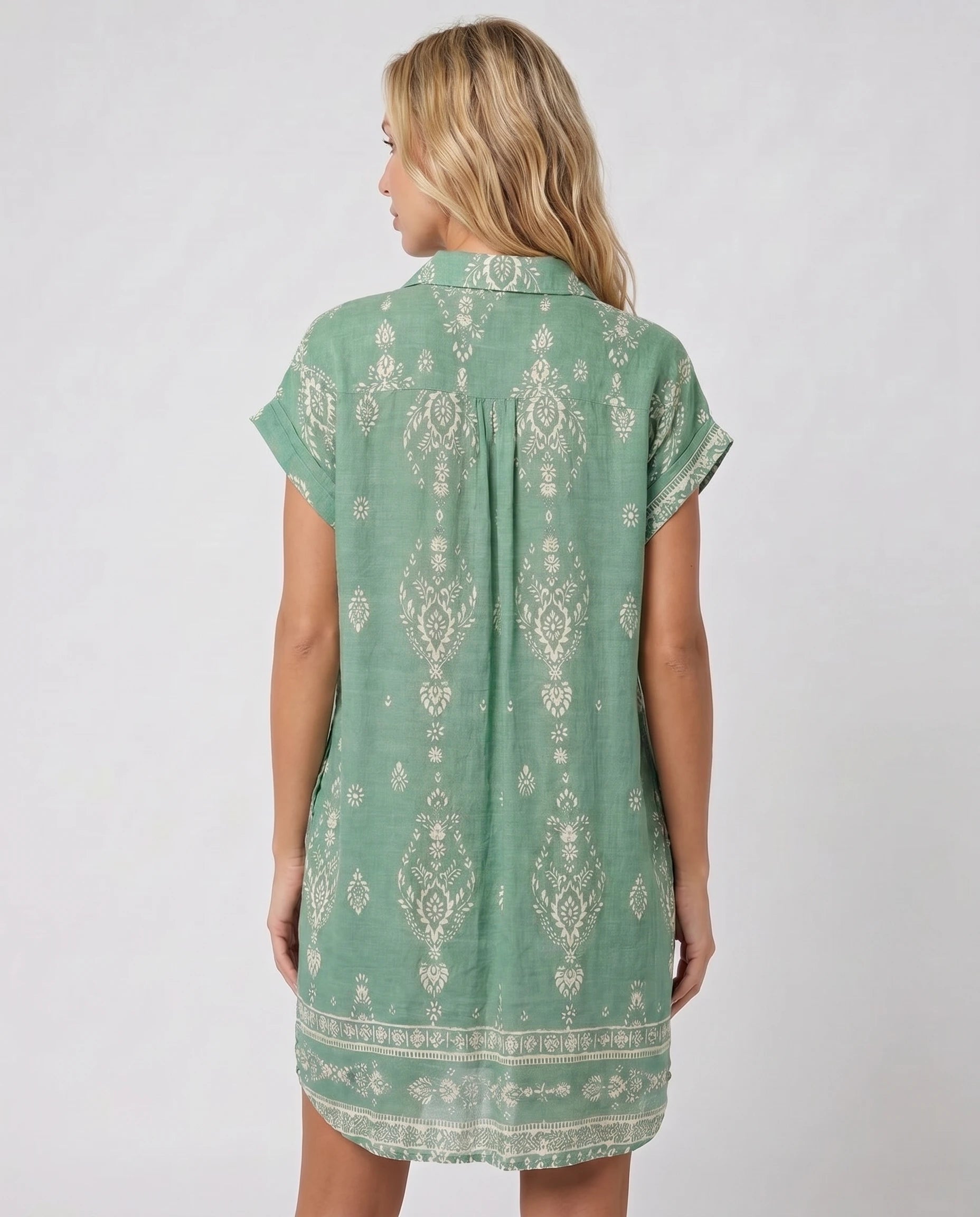 Robe chemise courte imprime boheme vert sauge studio dos